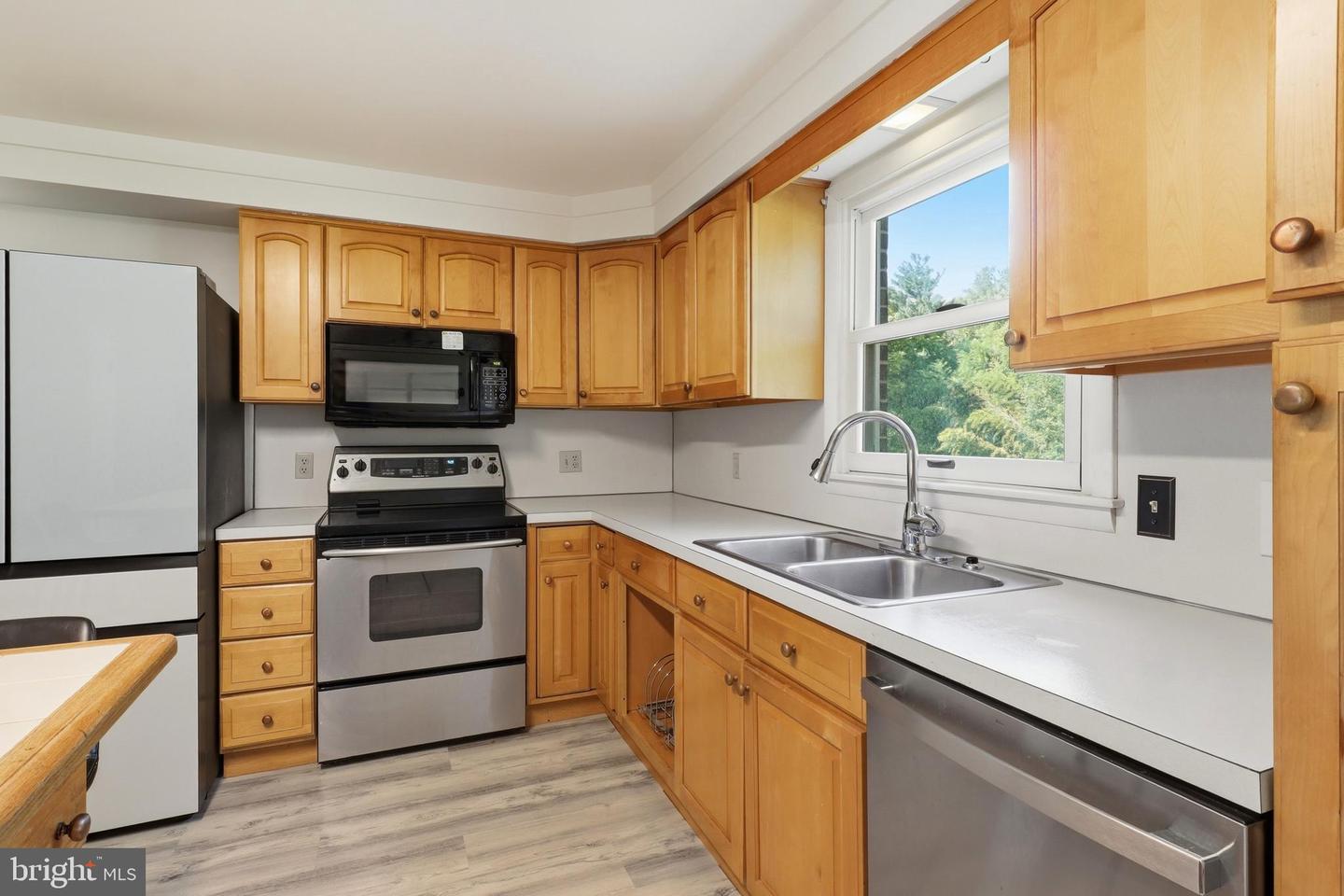 1733 Powder Mill Rd Property Photo 15