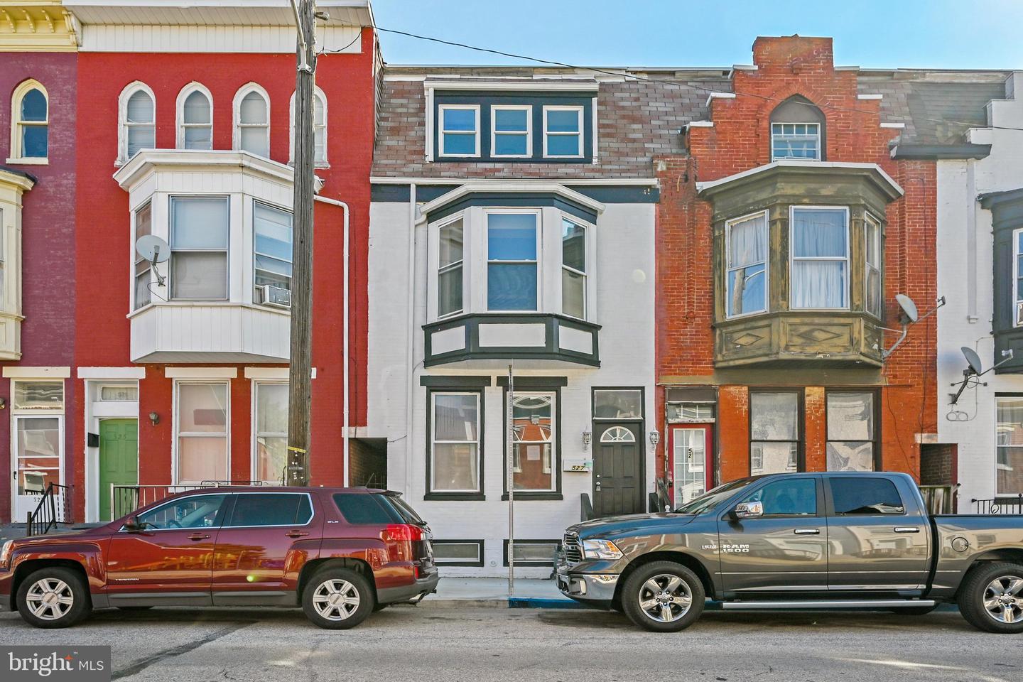 527 S Duke St Property Photo 1