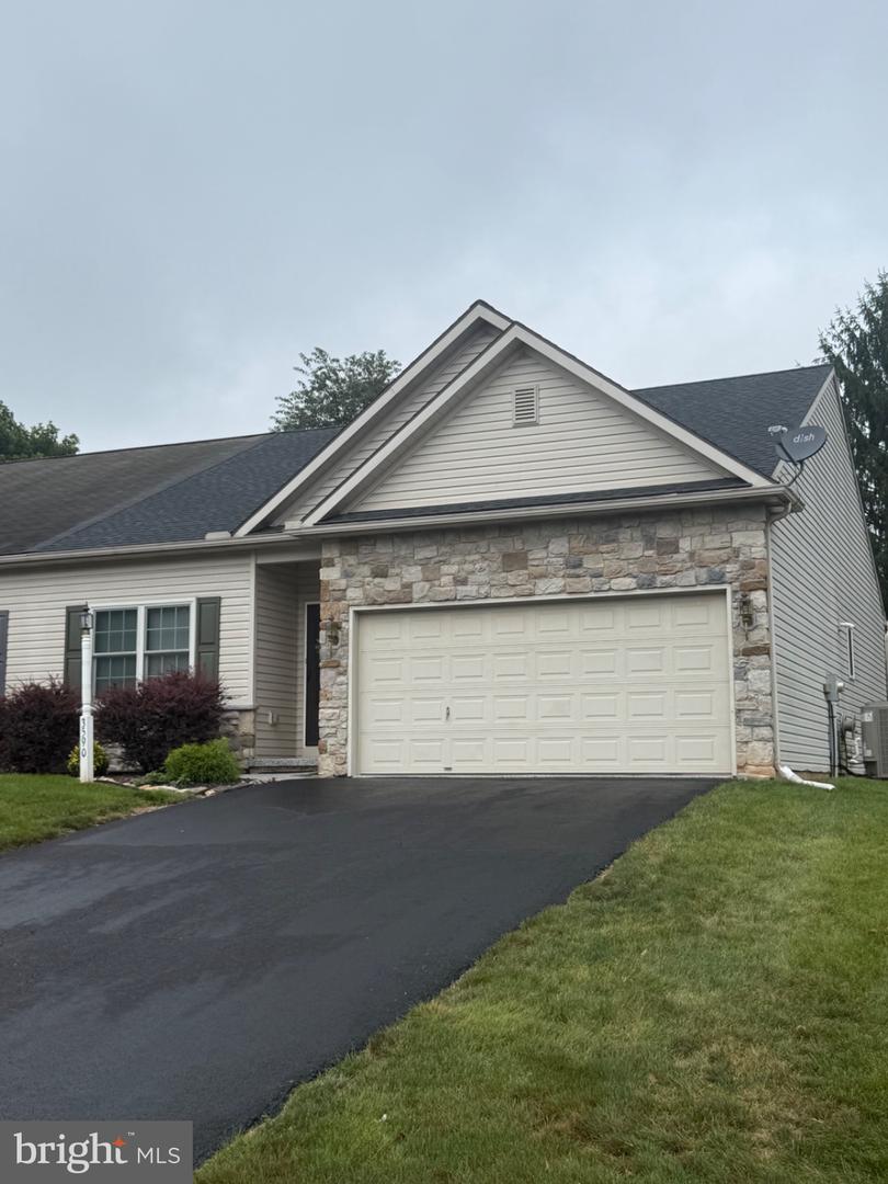 PAYK2110314 Property Photo 1