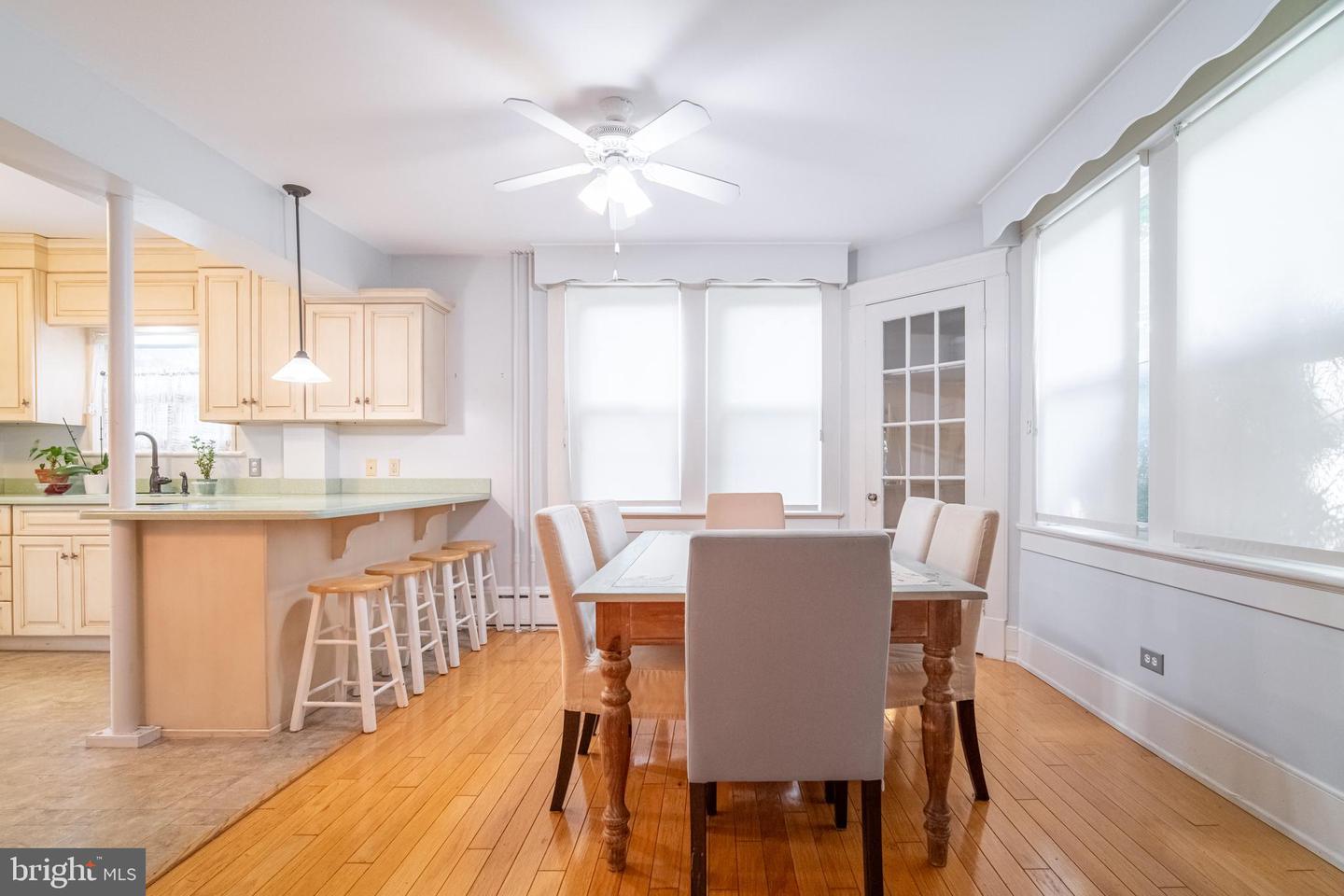 455 Madison Ave Property Photo 14