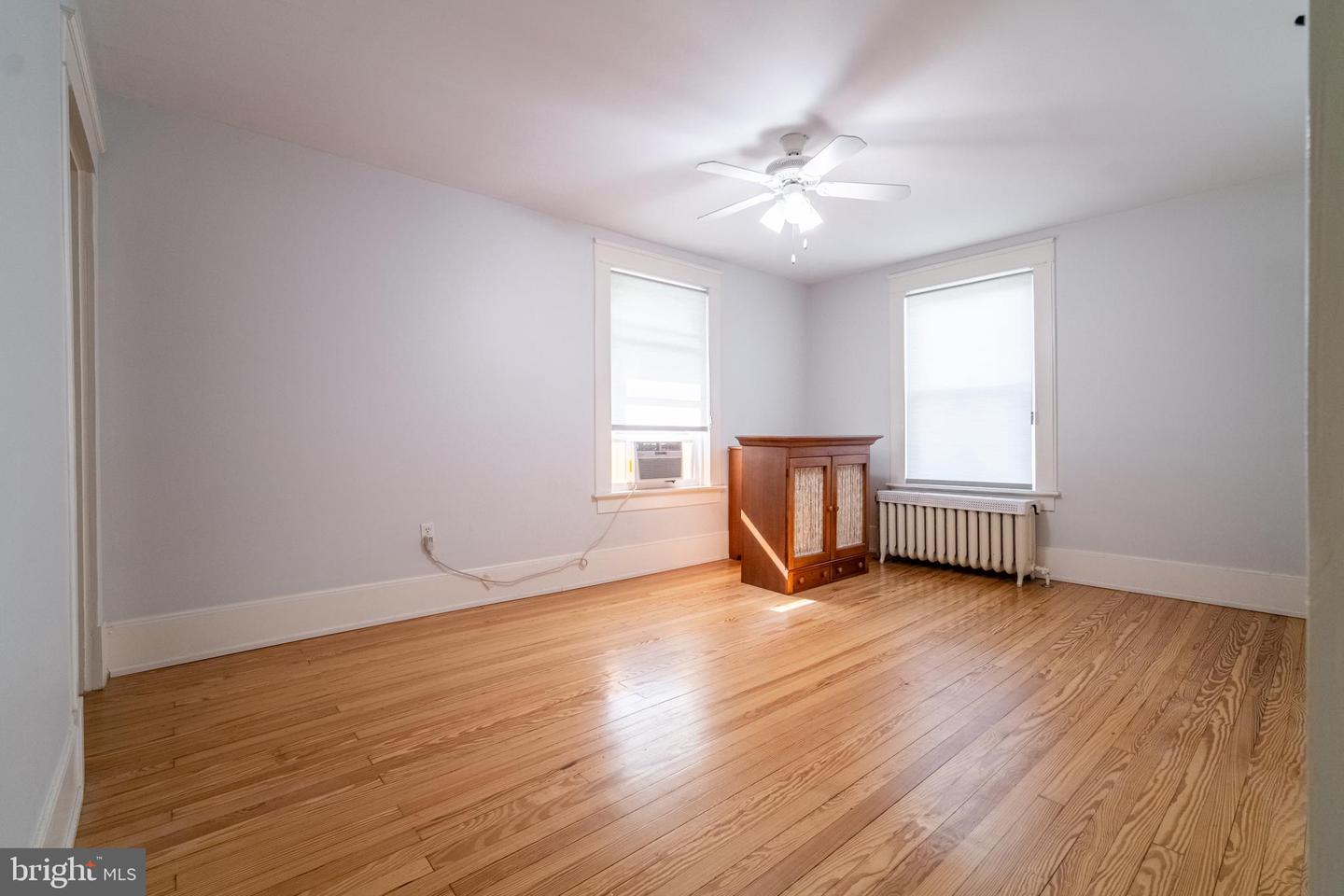 455 Madison Ave Property Photo 22