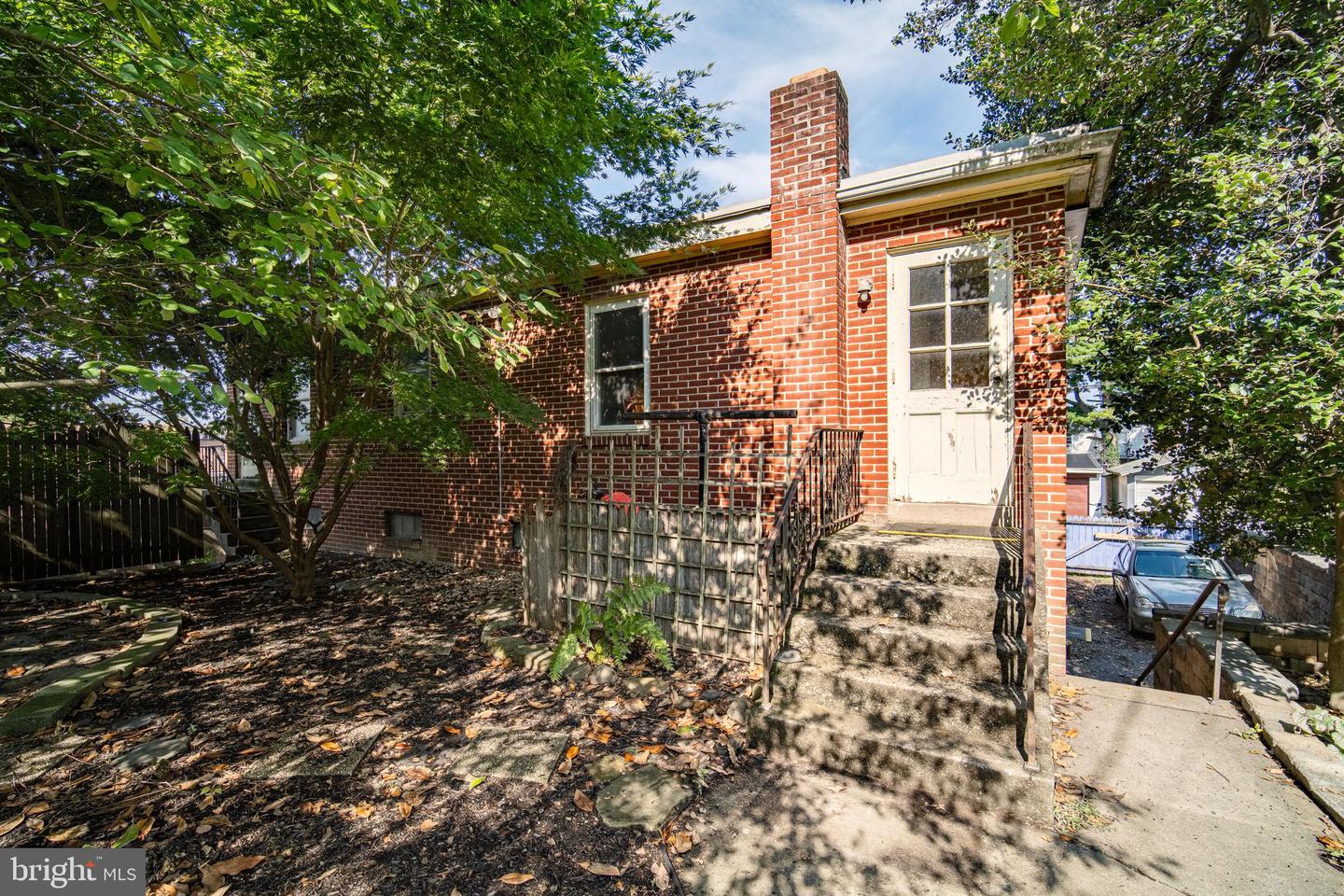 455 Madison Ave Property Photo 27