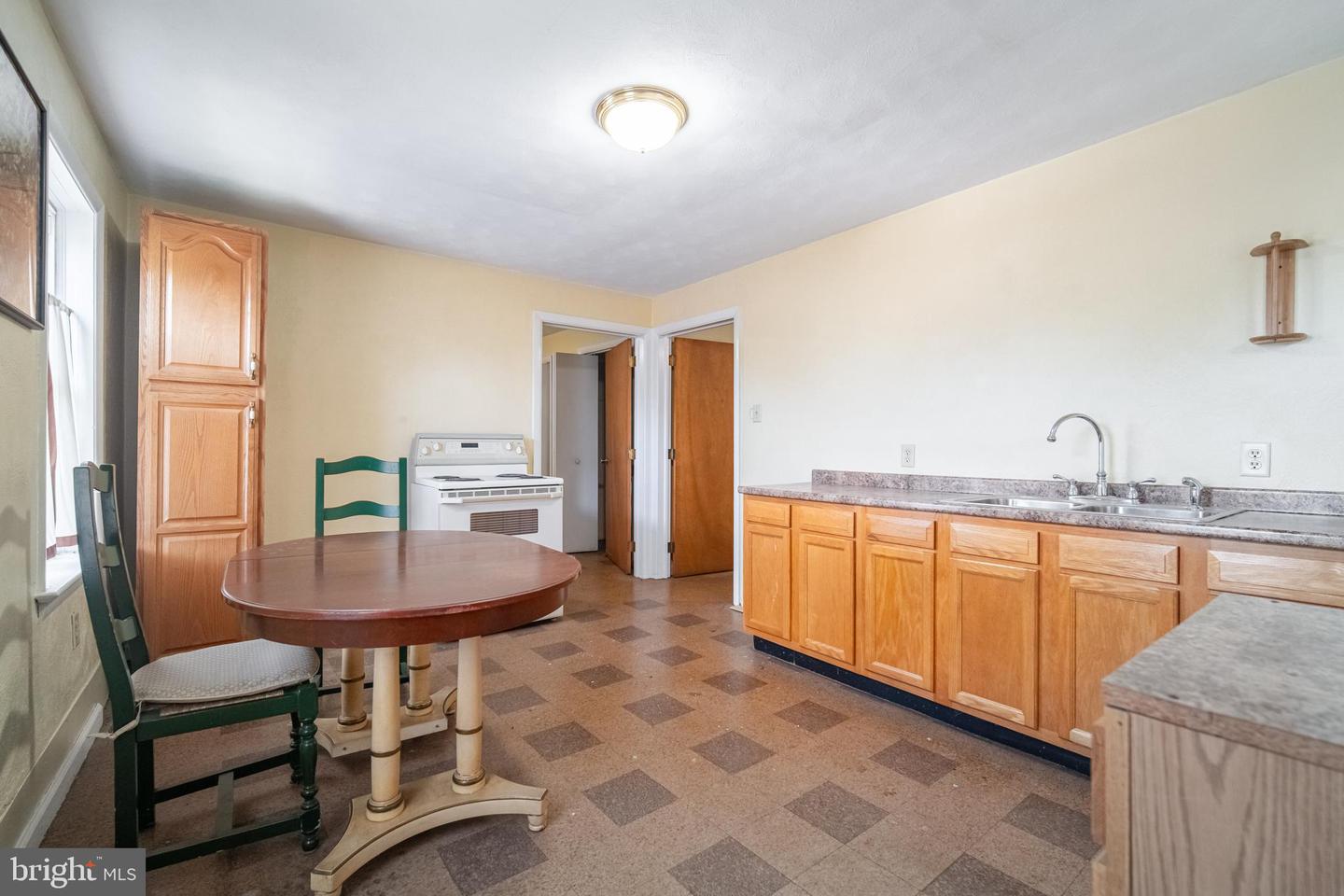 455 Madison Ave Property Photo 31