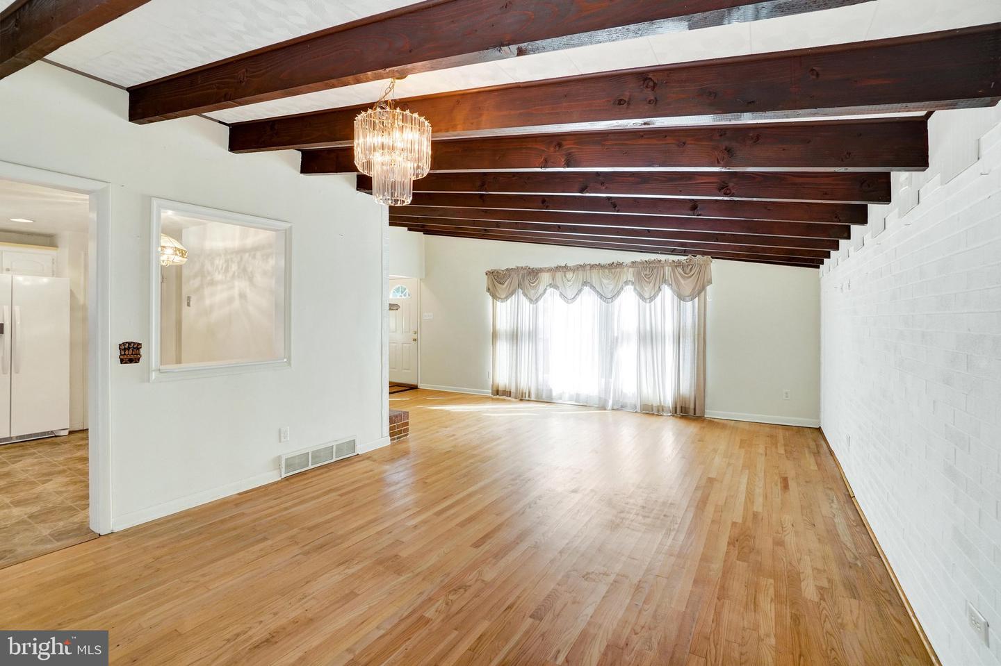 4174 Wilshire Dr Property Photo 9