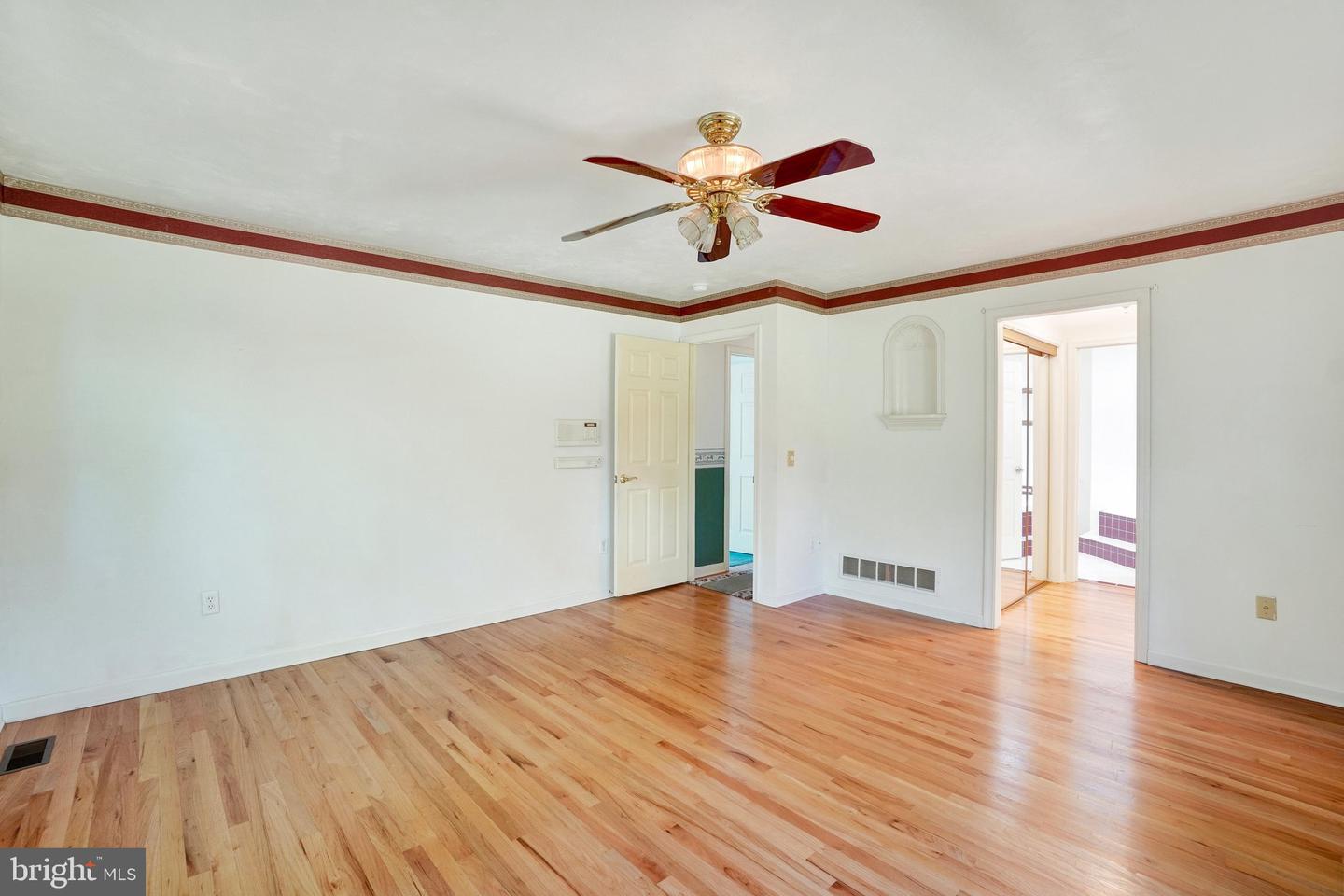 4174 Wilshire Dr Property Photo 19