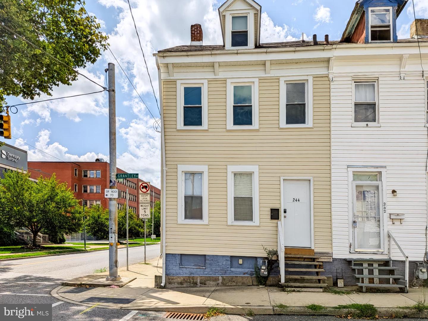 244 GRANTLEY ST