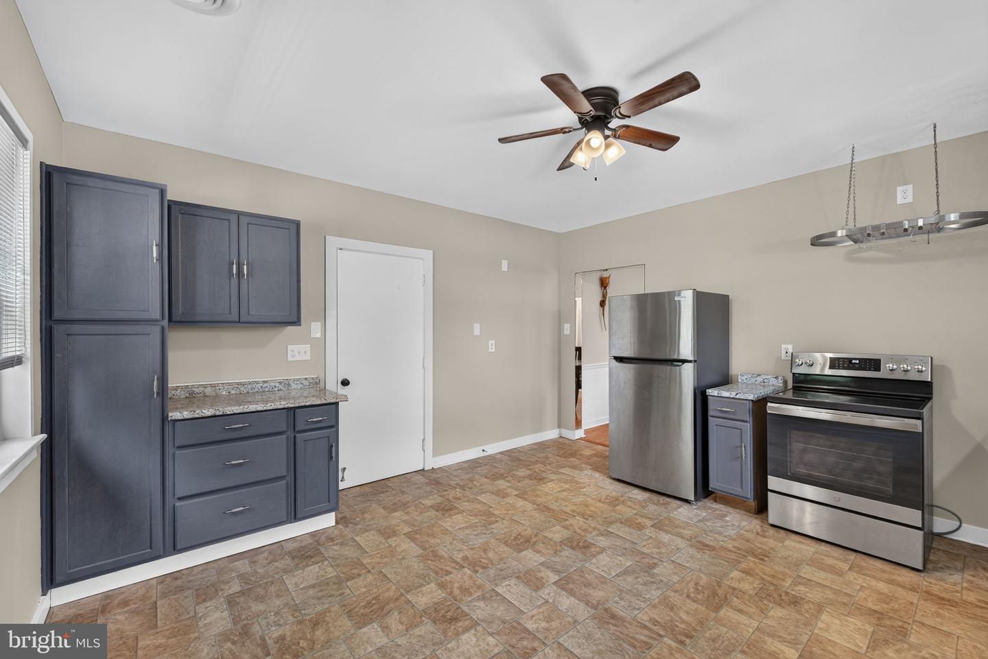 914 Somerset Ln Property Photo 12