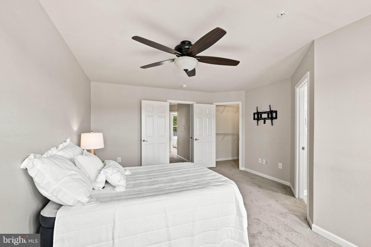 1281 Stonehaven Way Property Photo 32