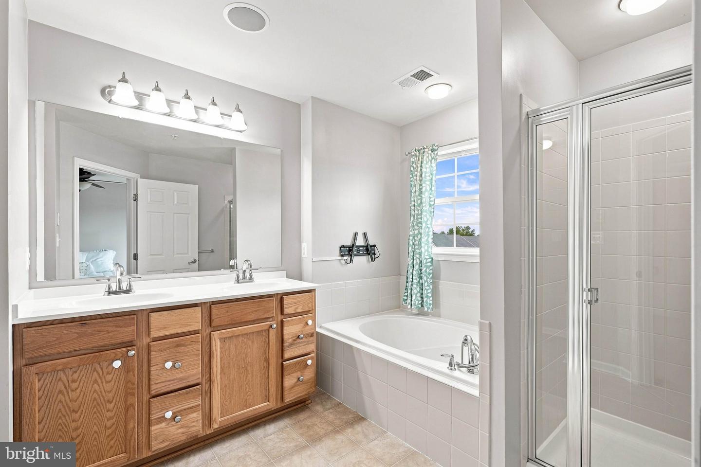 1281 Stonehaven Way Property Photo 37