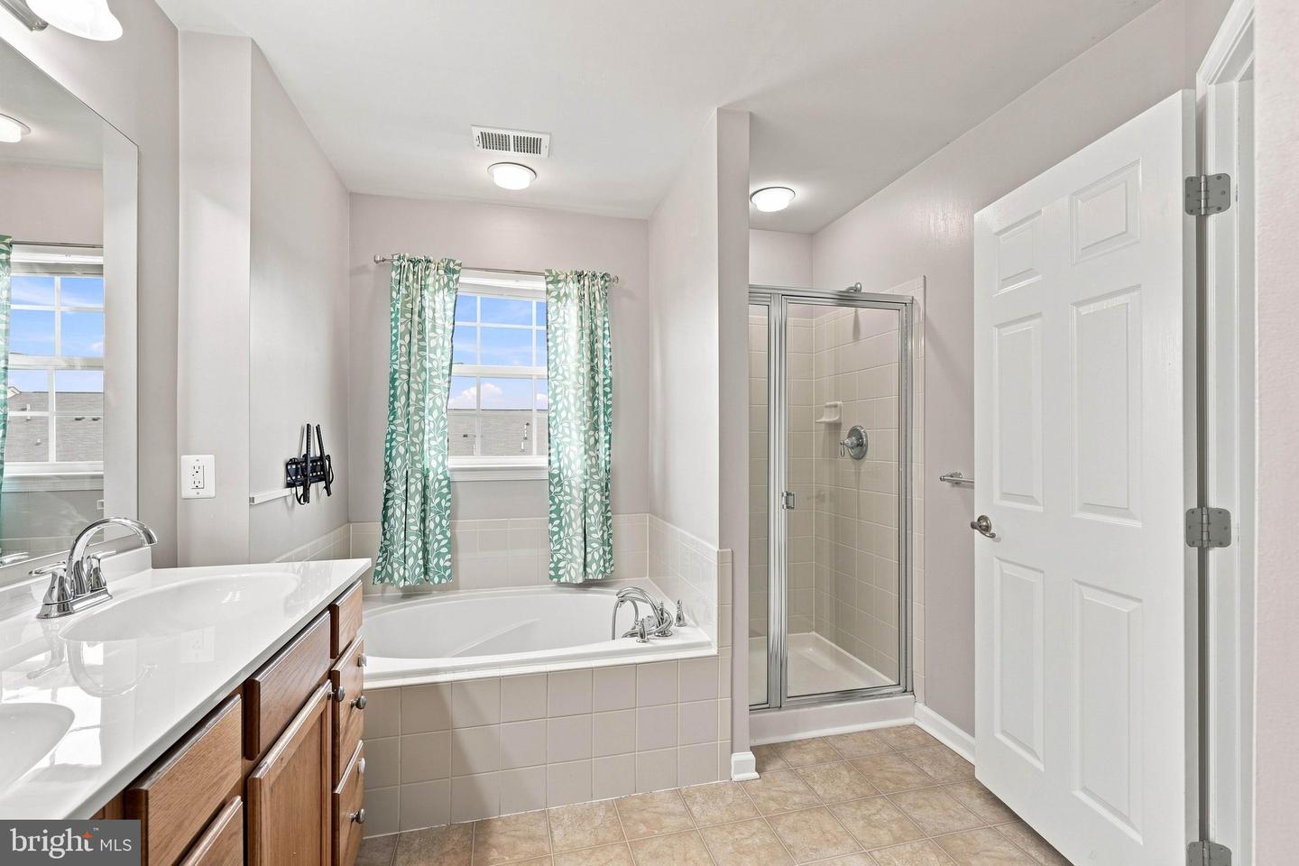 1281 Stonehaven Way Property Photo 38