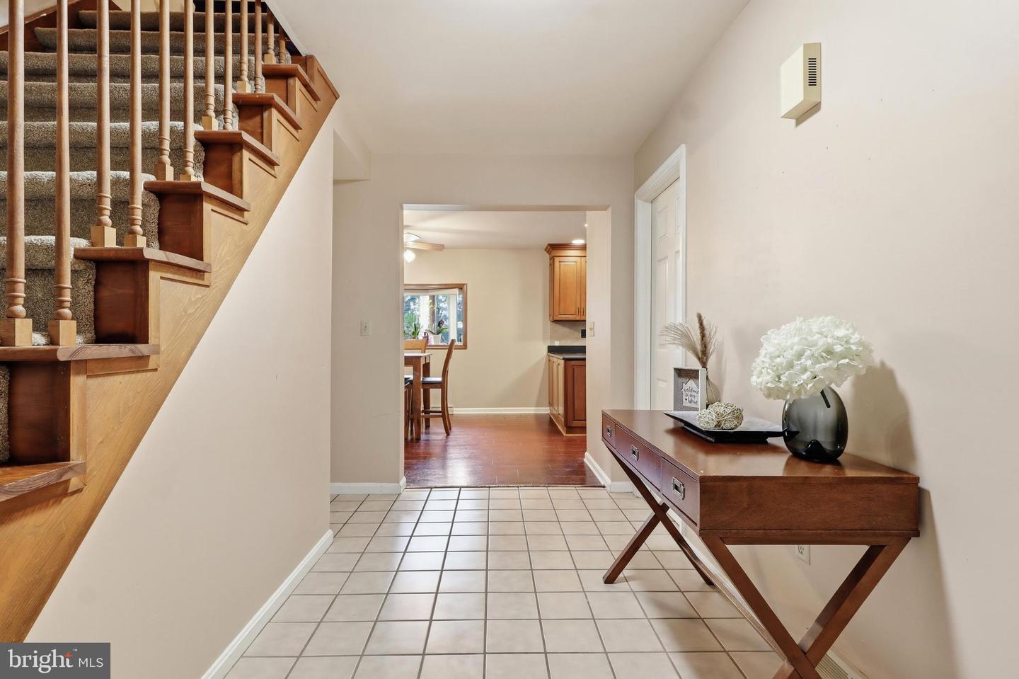 90 Steffie Dr Property Photo 7