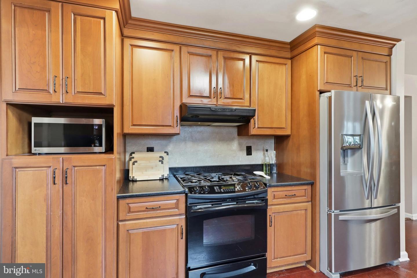 90 Steffie Dr Property Photo 10
