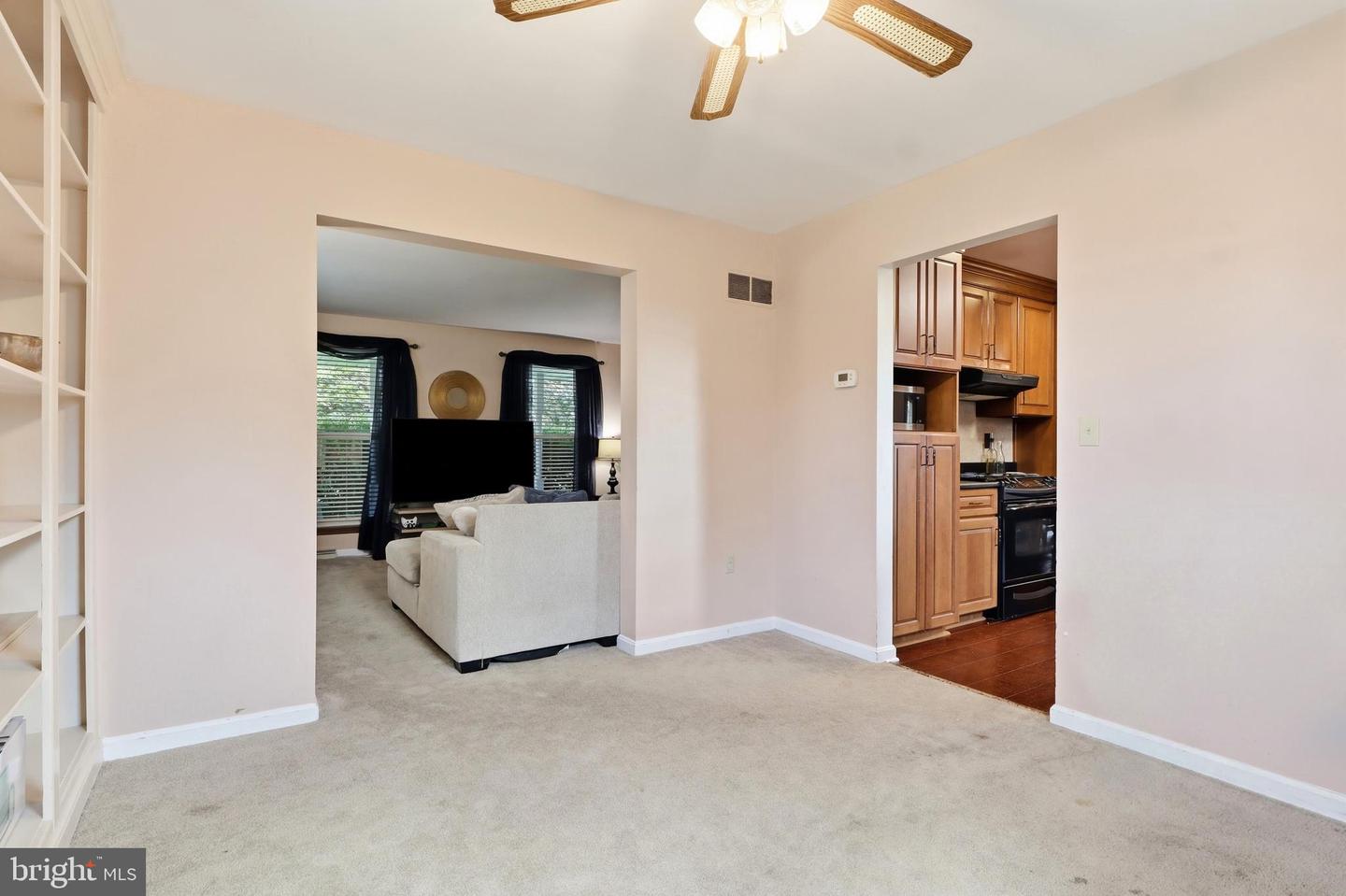 90 Steffie Dr Property Photo 18