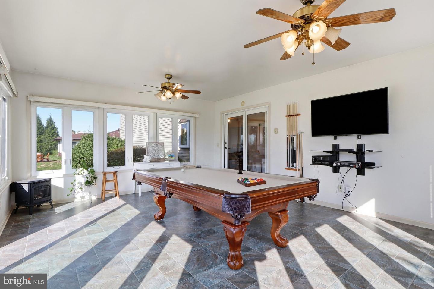90 Steffie Dr Property Photo 24