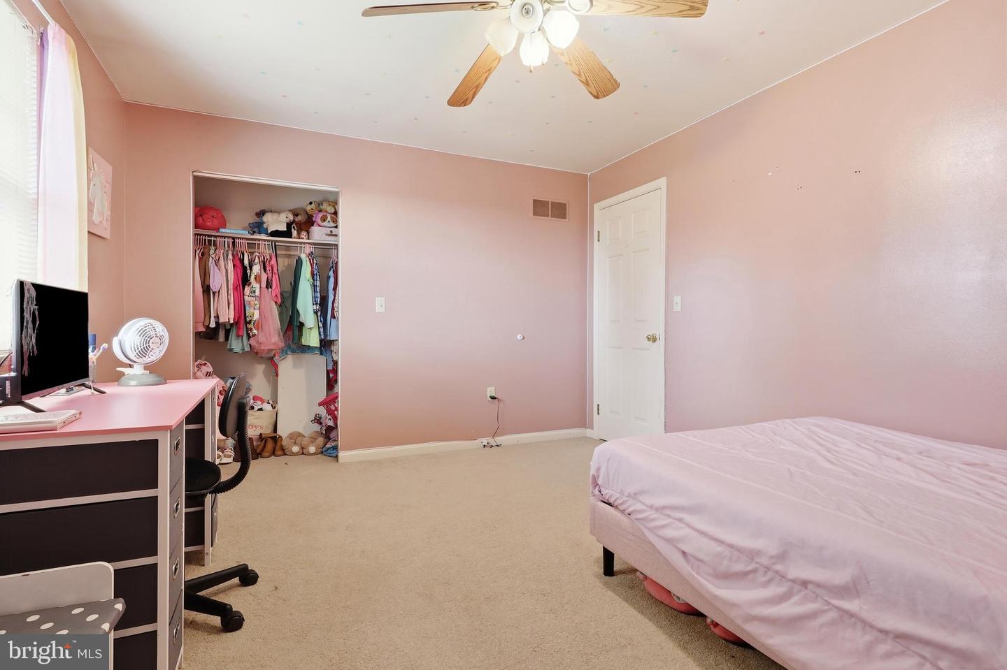 90 Steffie Dr Property Photo 32