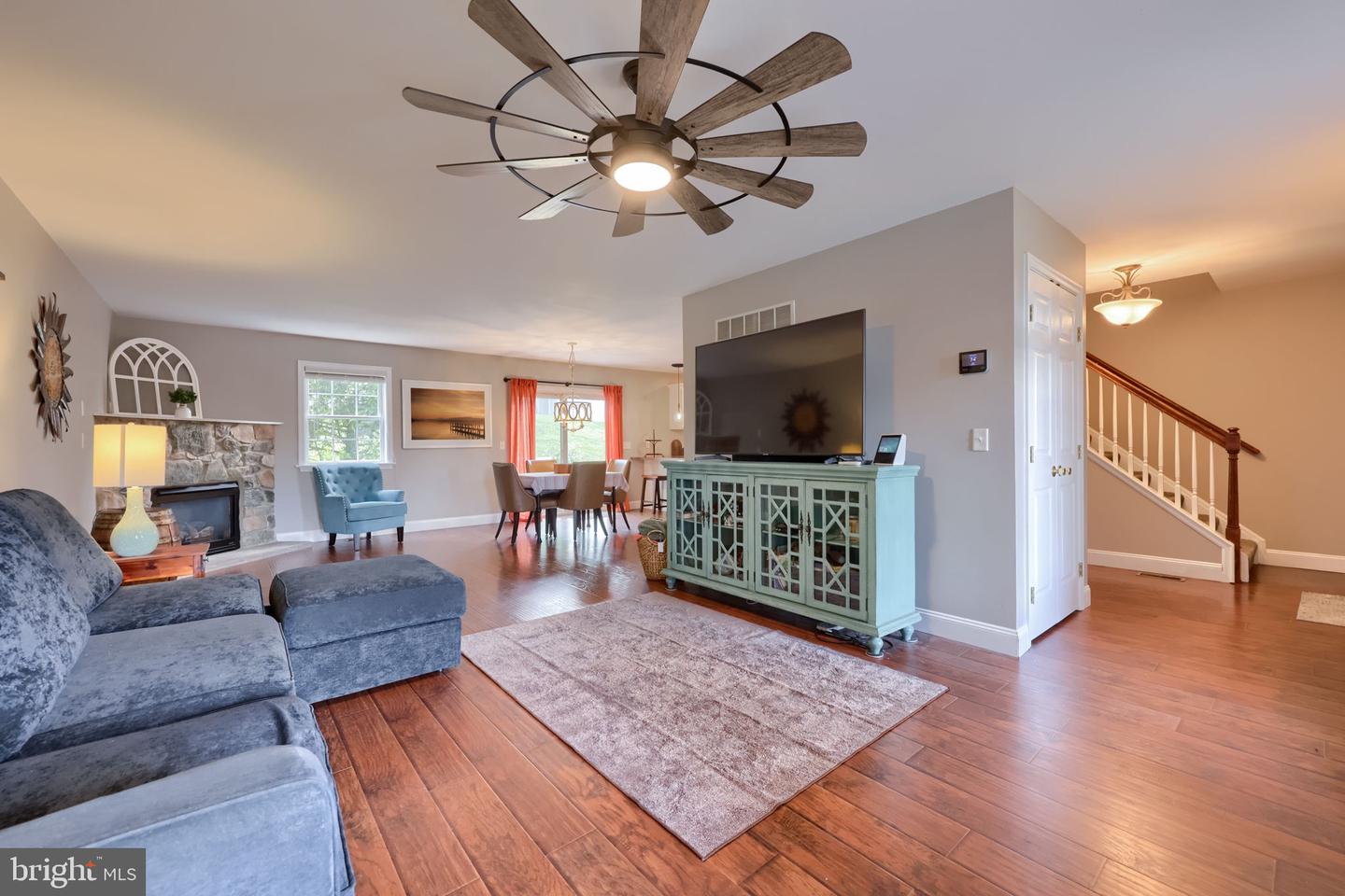 500 Silver Maple Ct Property Photo 19