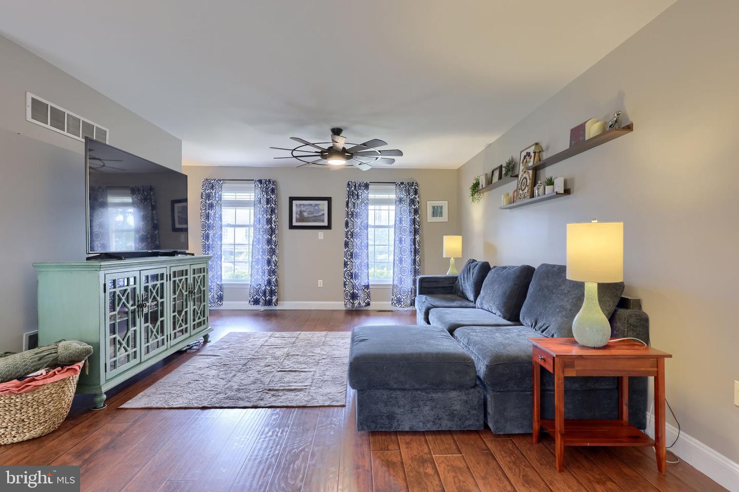 500 Silver Maple Ct Property Photo 20