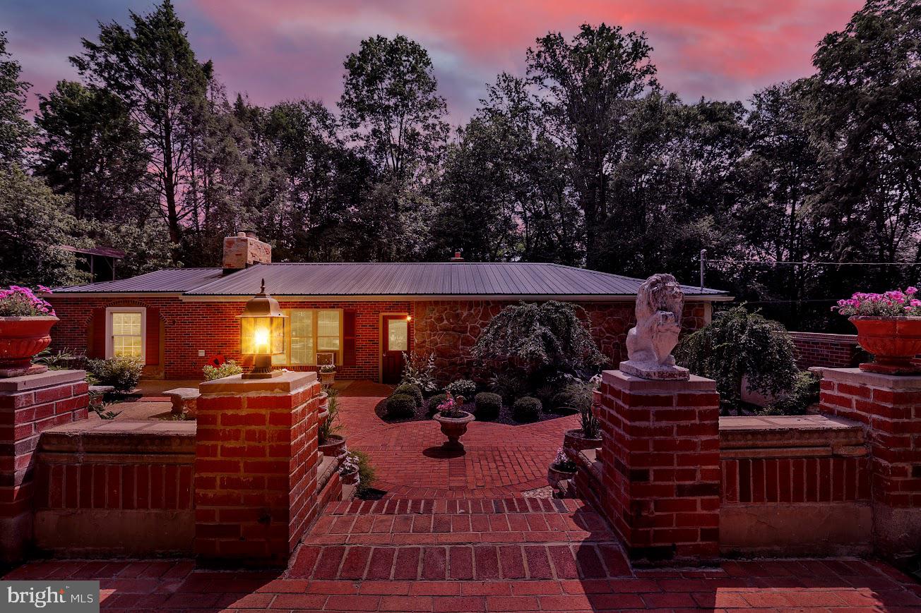 51 White Rd Property Photo 1