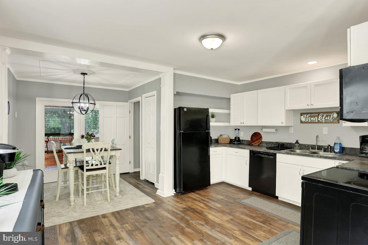 51 White Rd Property Photo 11