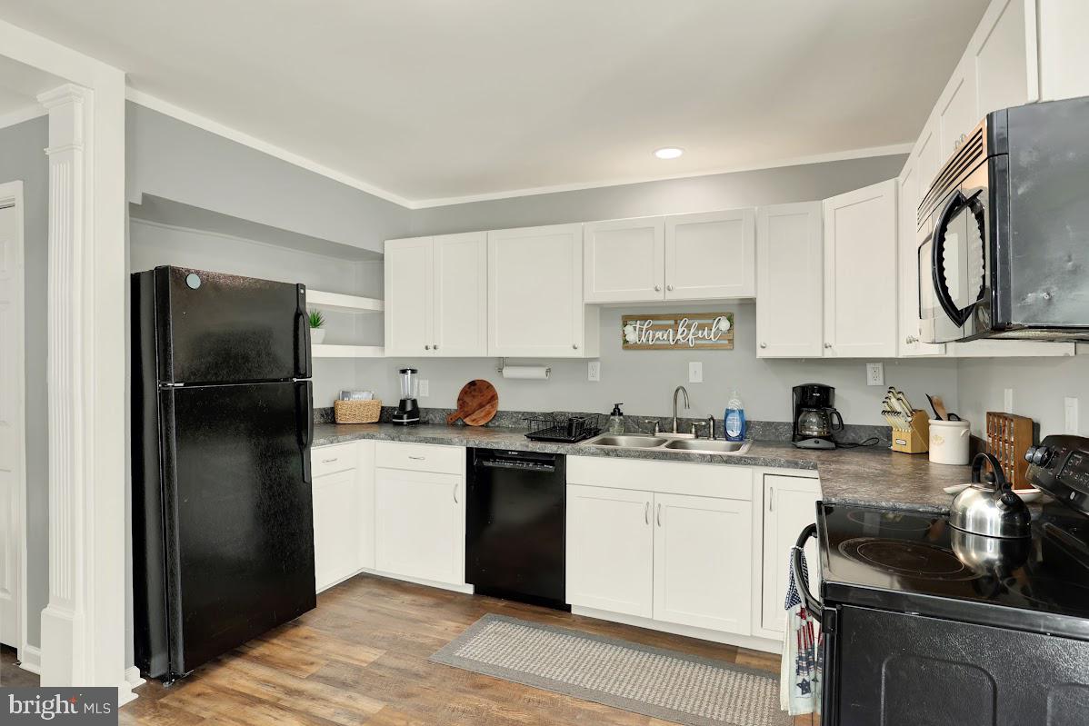 51 White Rd Property Photo 12