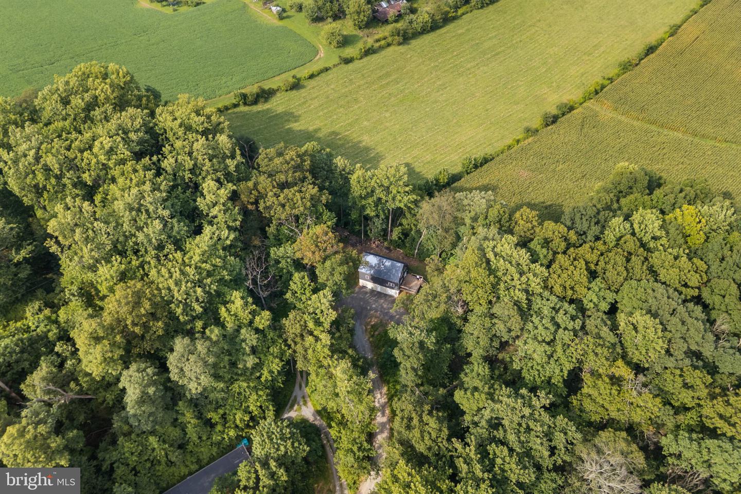 PAYK2110608 Property Photo 35