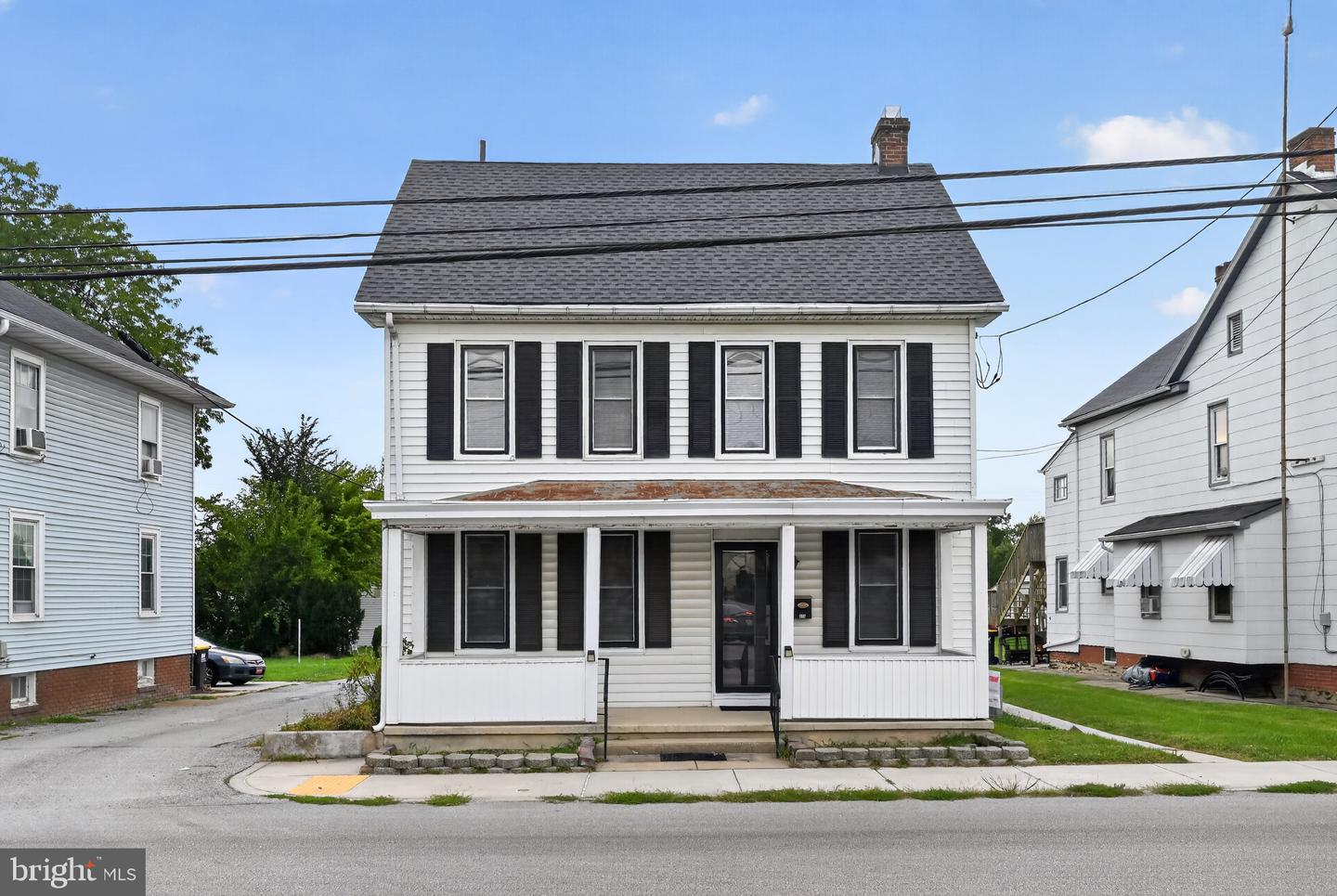 615 FREDERICK ST Property Photo 1
