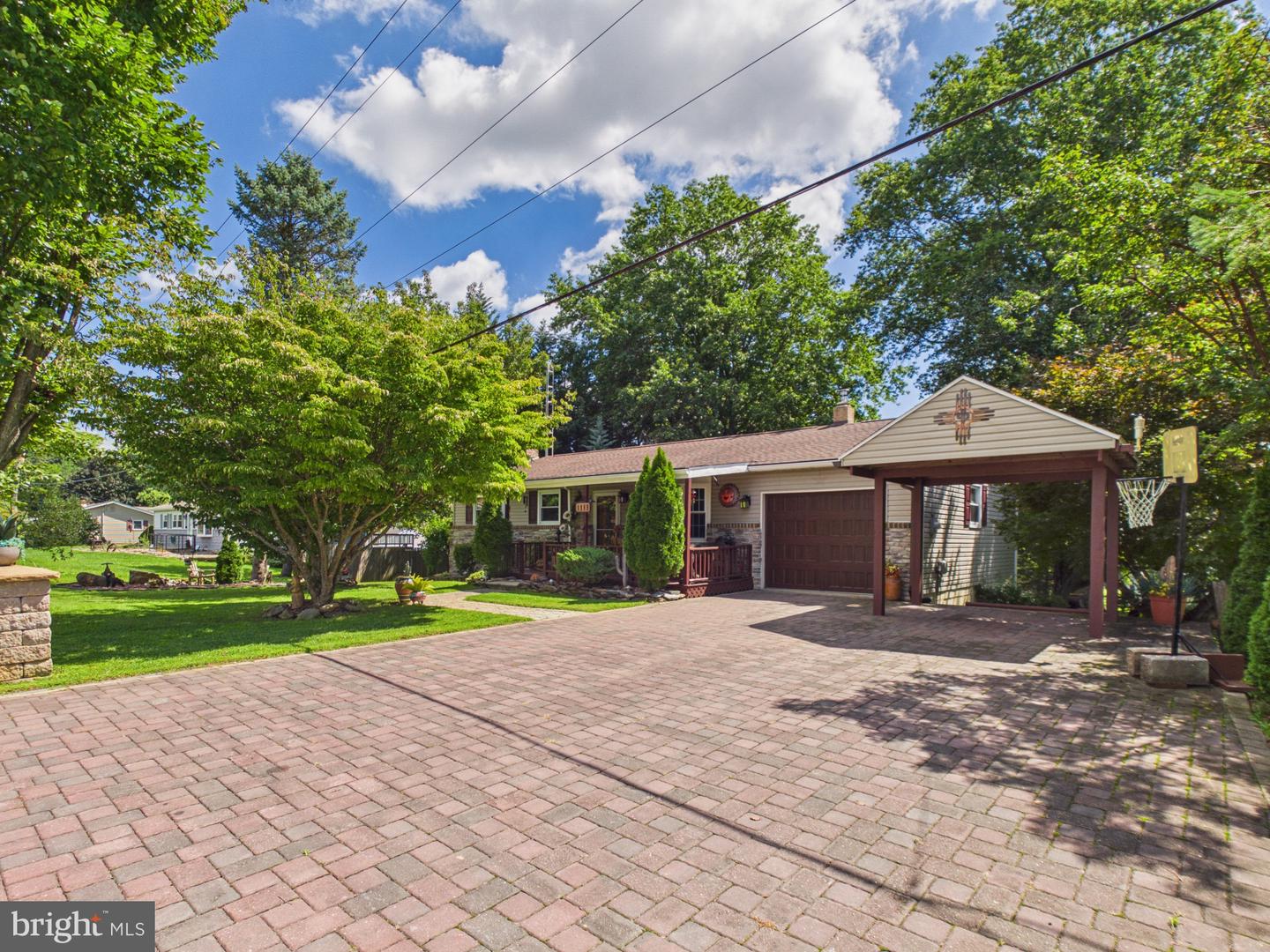 1115 Canadochly Rd Property Photo 1