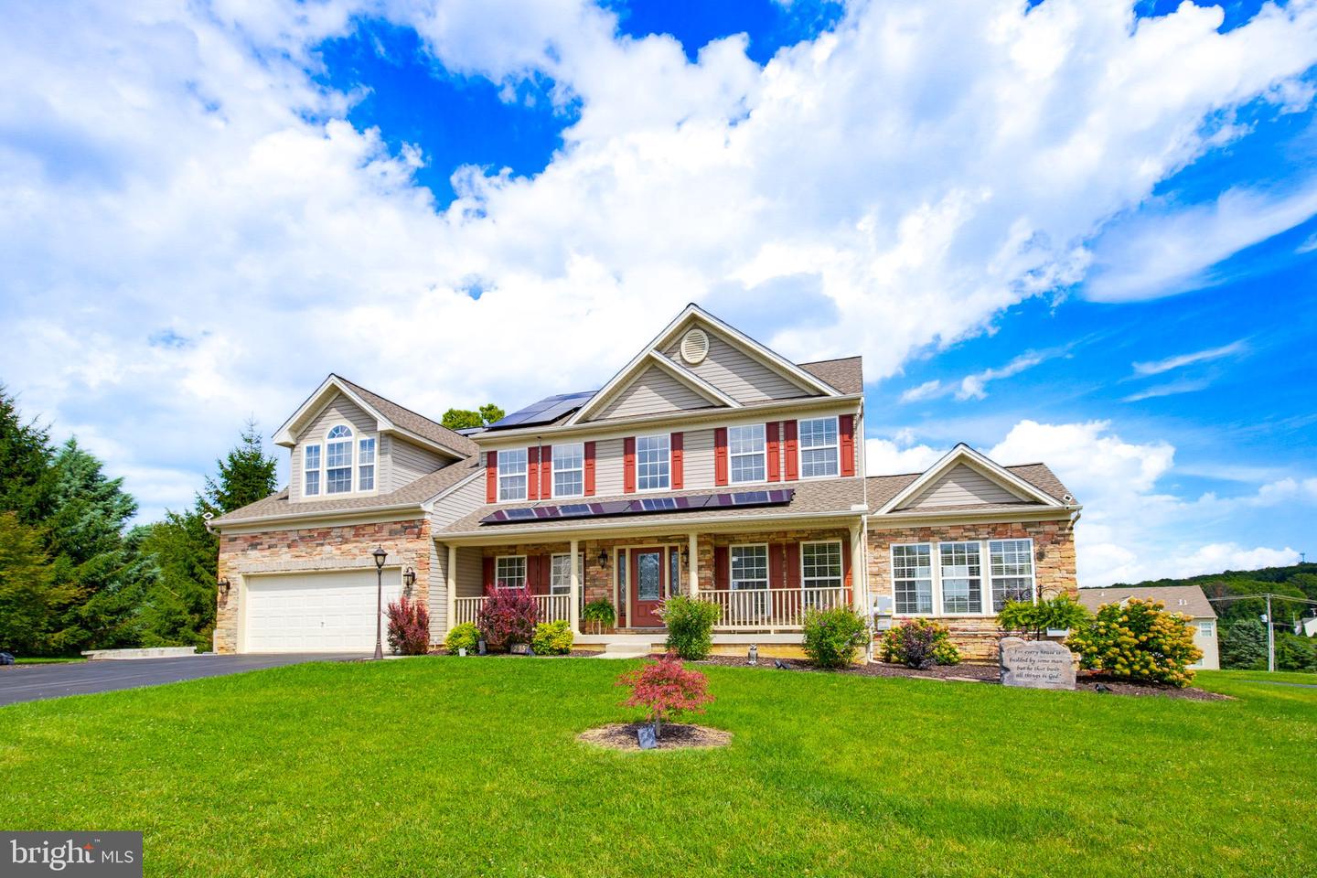 295 PALOMINO DR