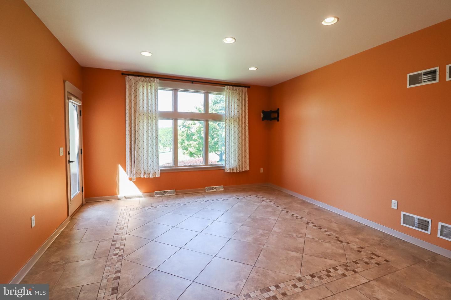 832 Heritage Hills Dr Property Photo 35