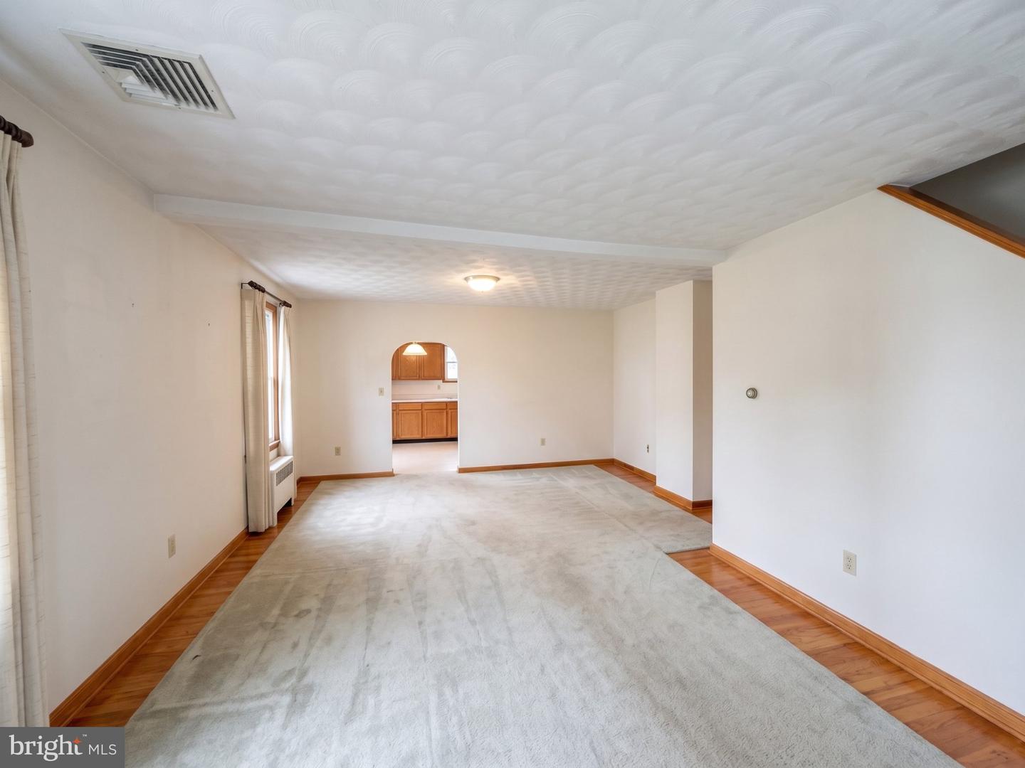 17 Harding St Property Photo 5