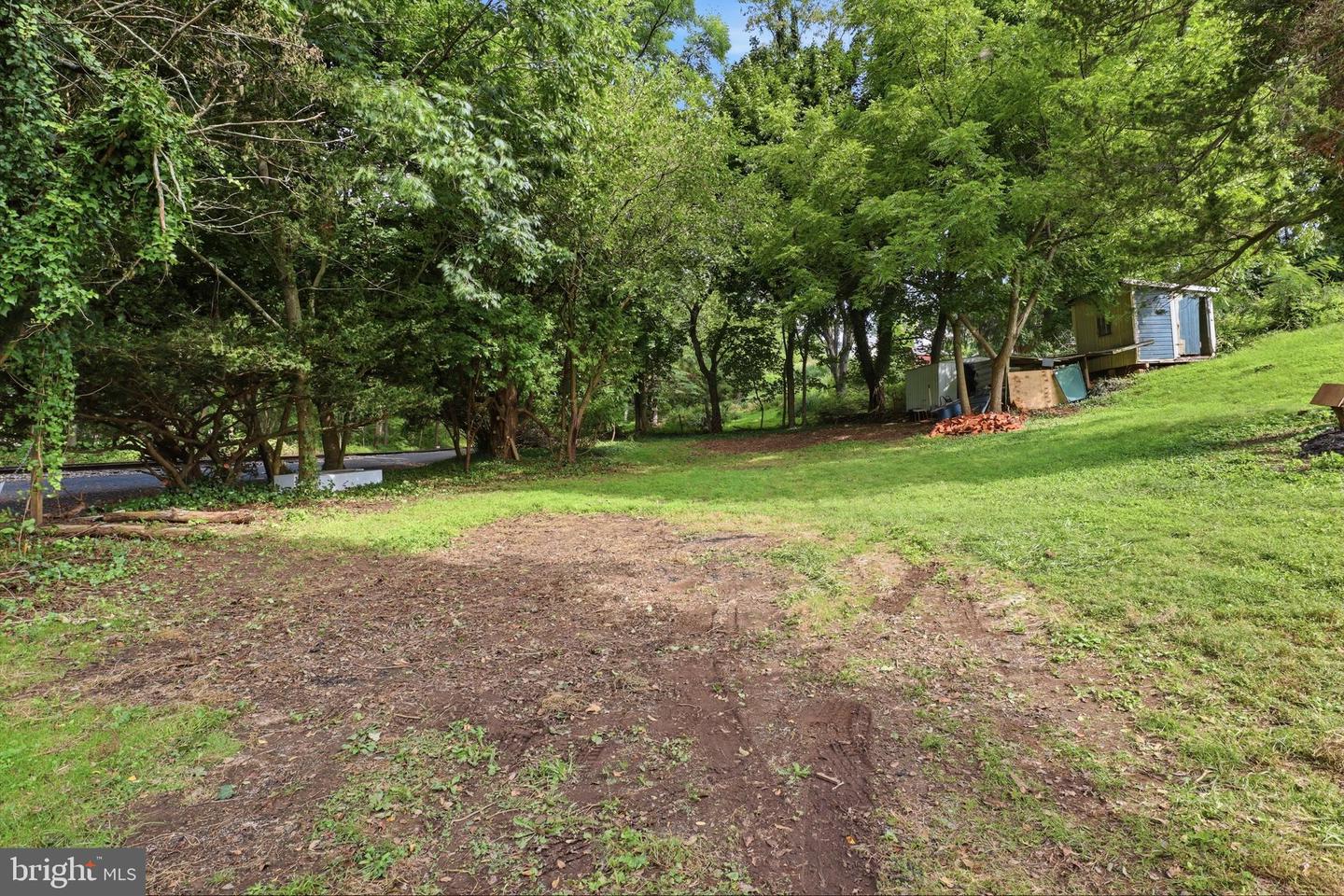 1 Pleasant Ave Property Photo 28