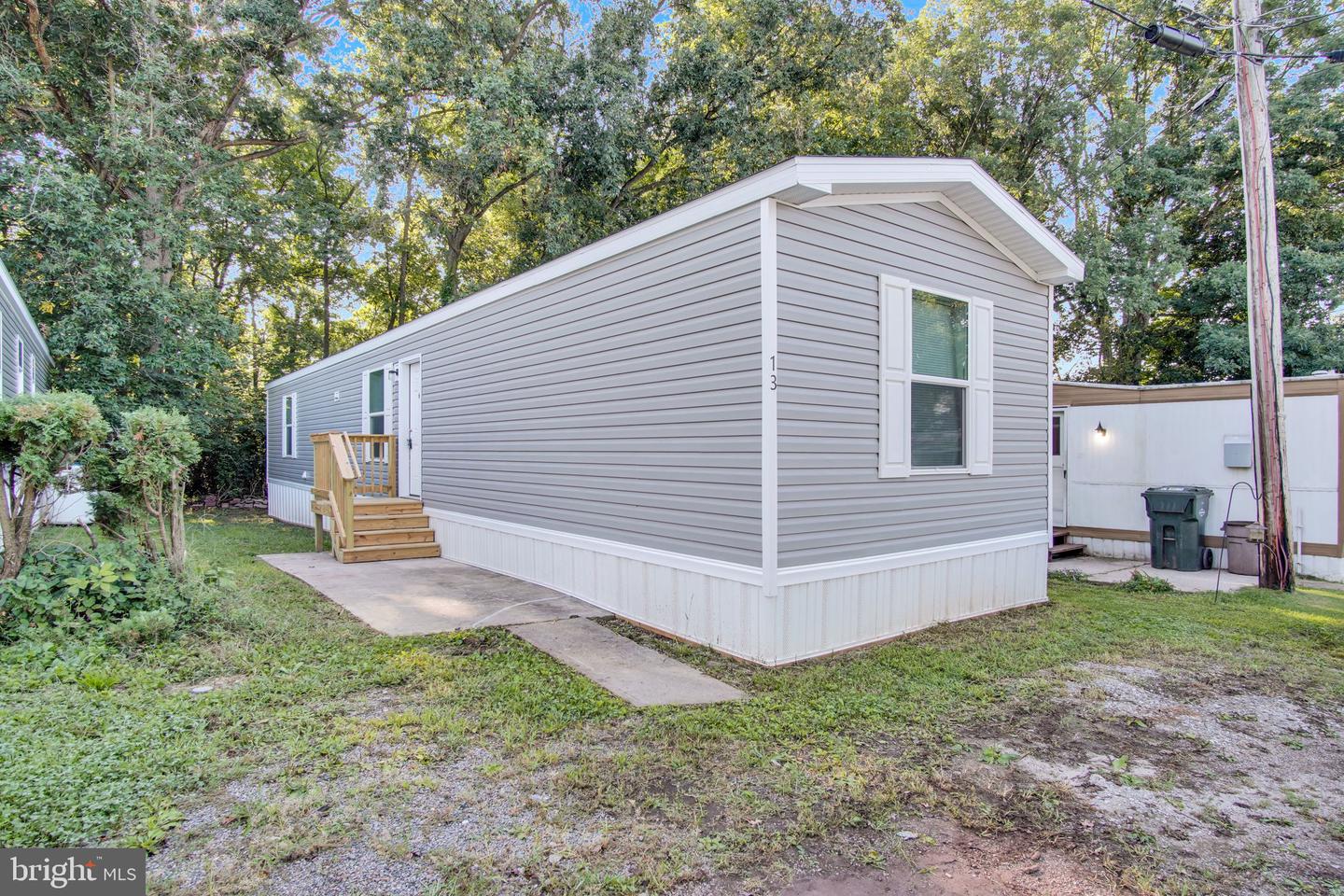 13 Mobile Property Photo 2