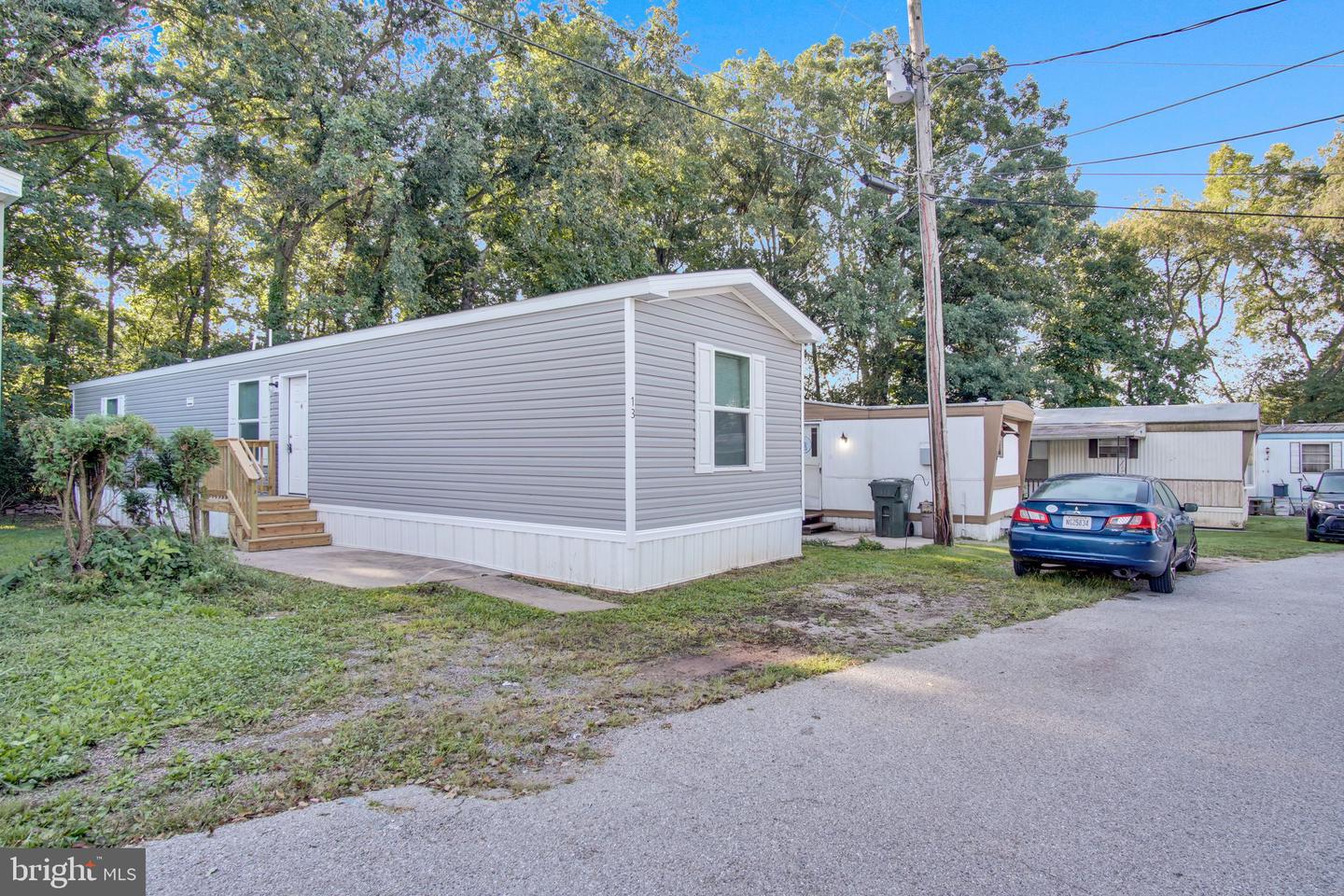 13 Mobile Property Photo 3