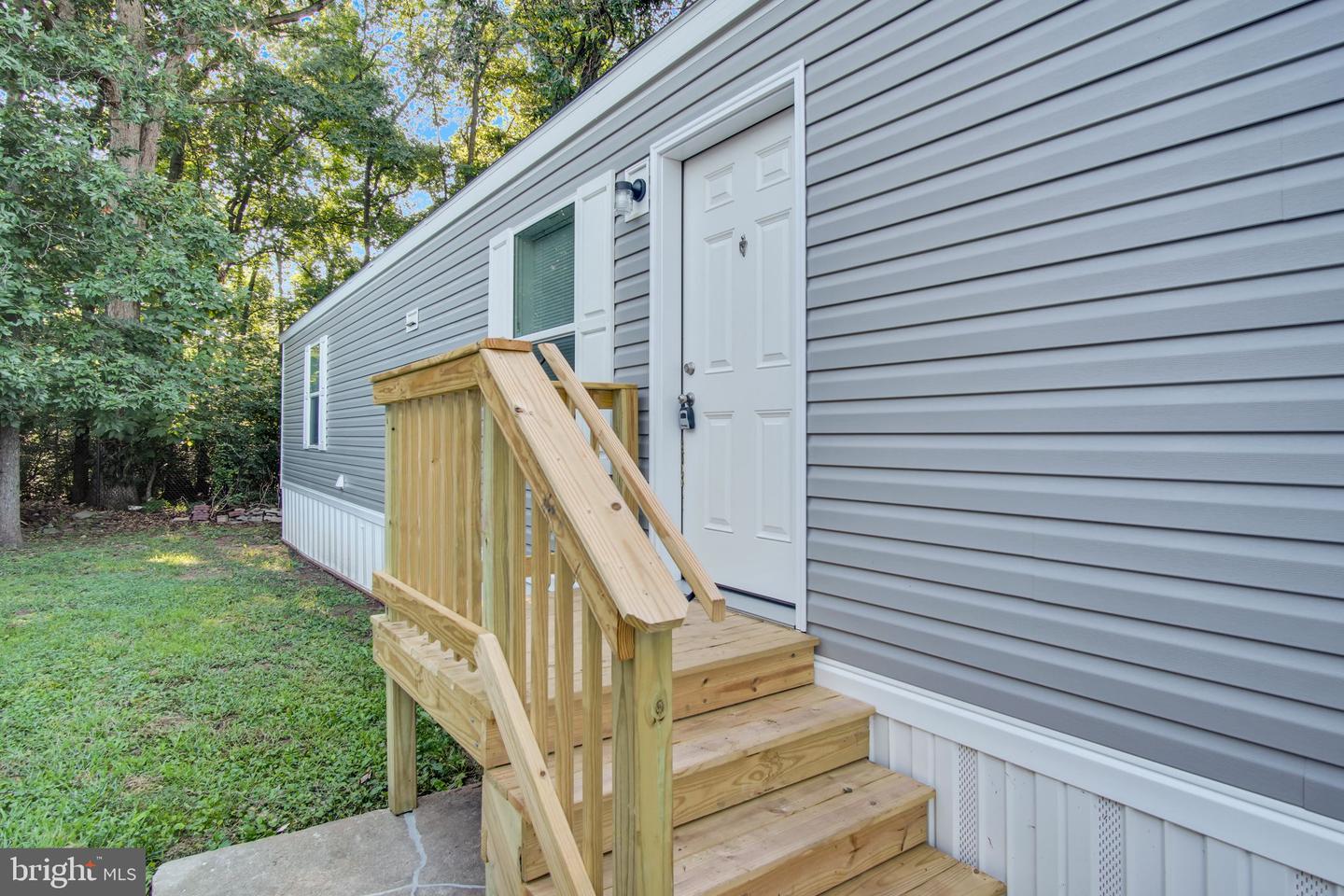 13 Mobile Property Photo 5