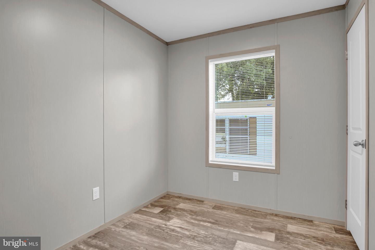 13 Mobile Property Photo 22