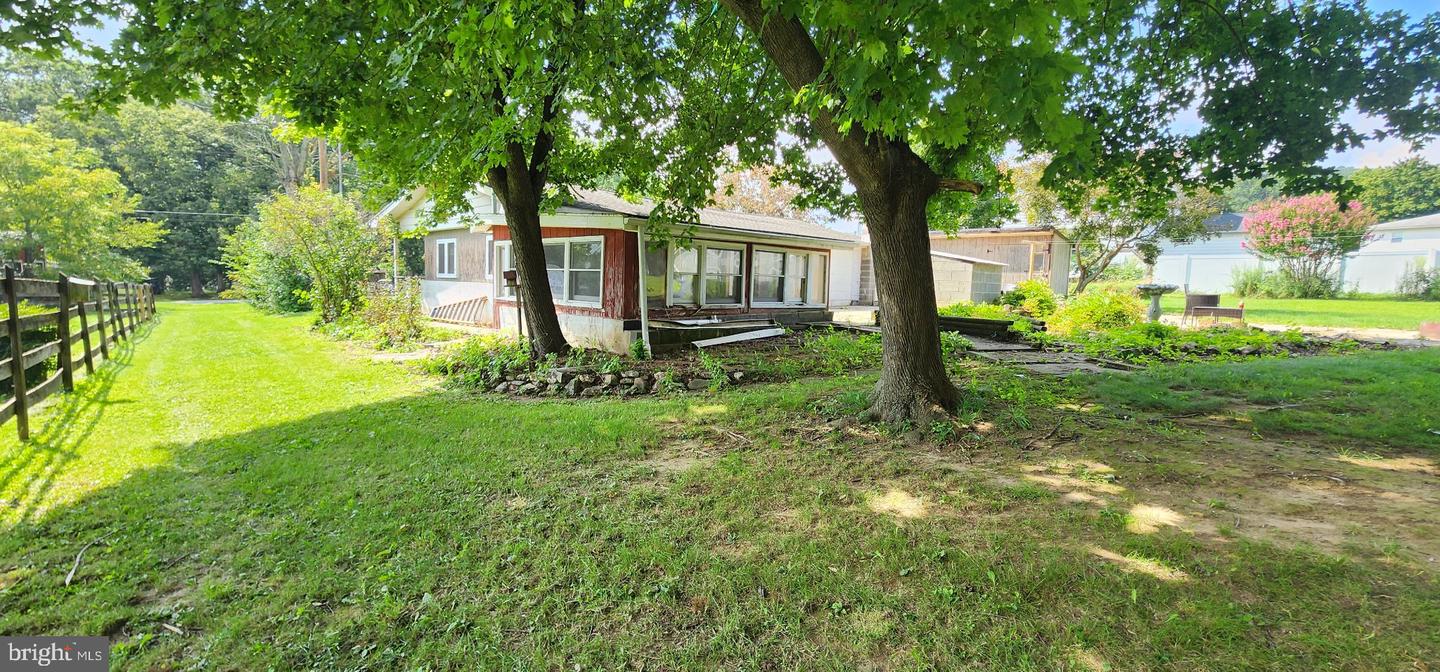9 Clear Spring Rd Property Photo 6