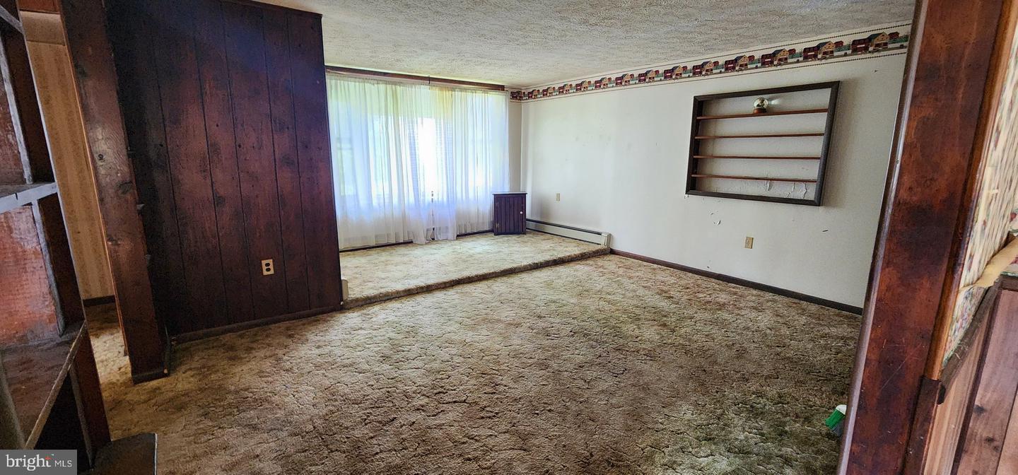9 Clear Spring Rd Property Photo 11