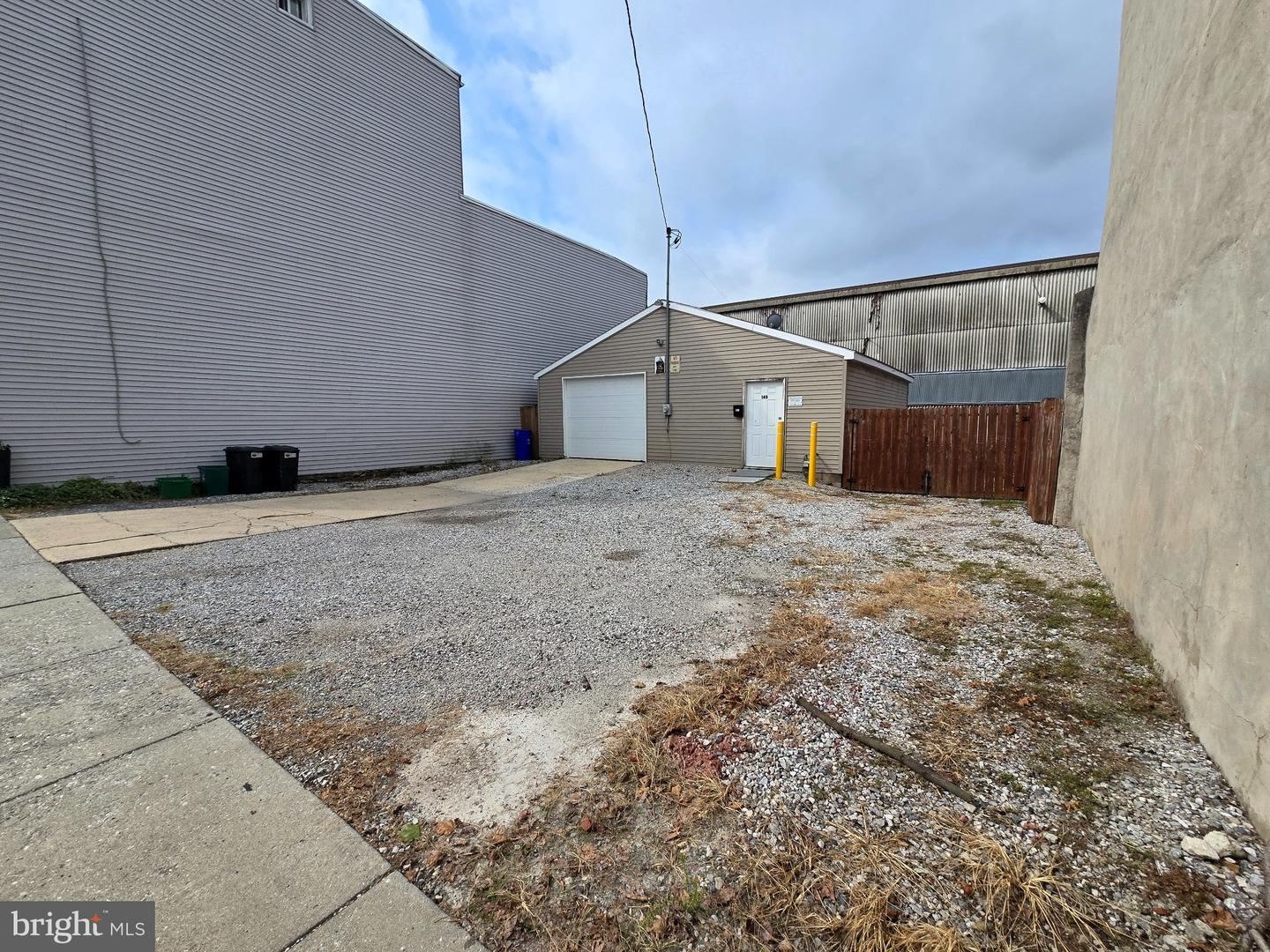 148 S Pershing Ave Property Photo 4