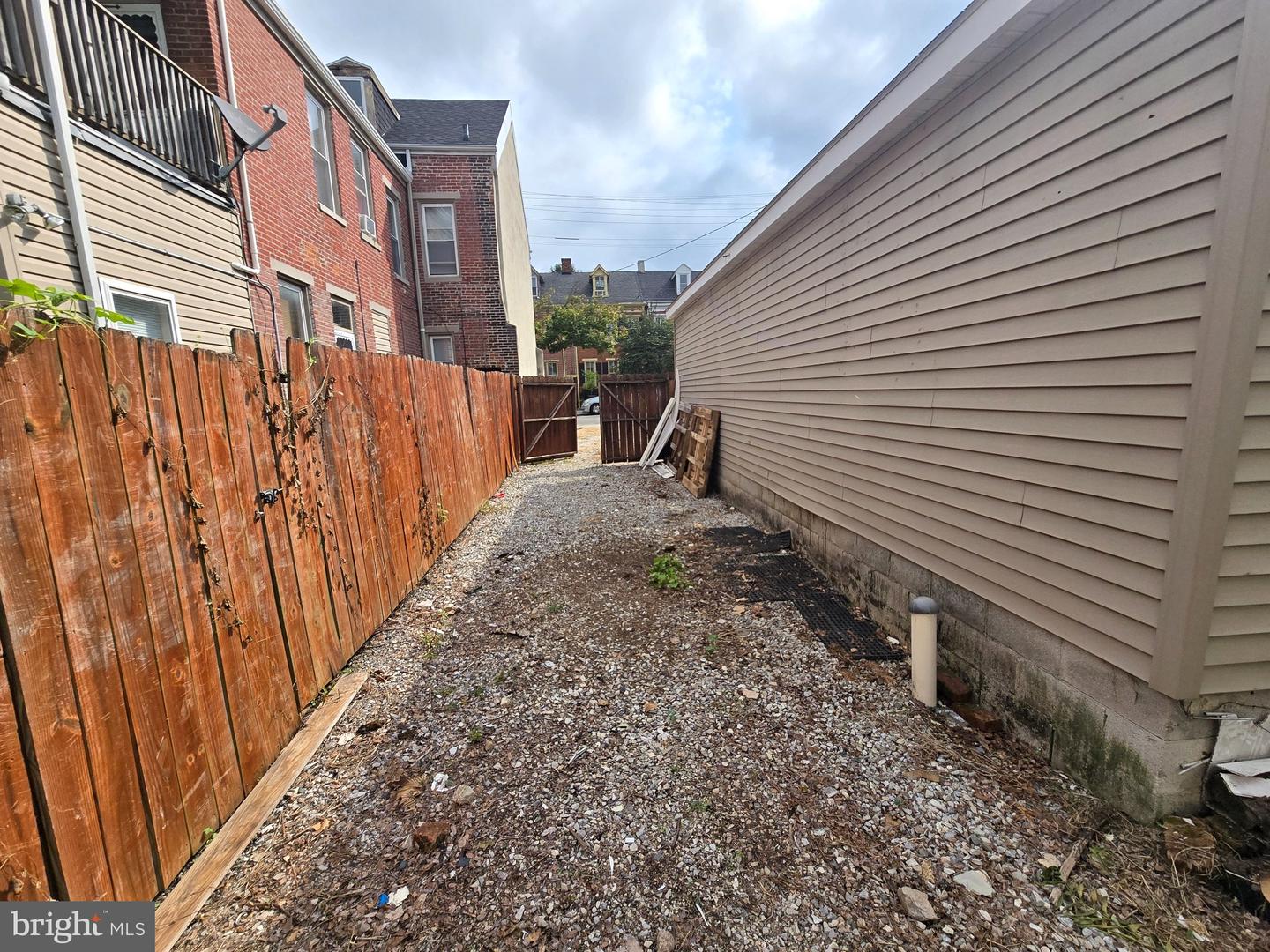 148 S Pershing Ave Property Photo 14