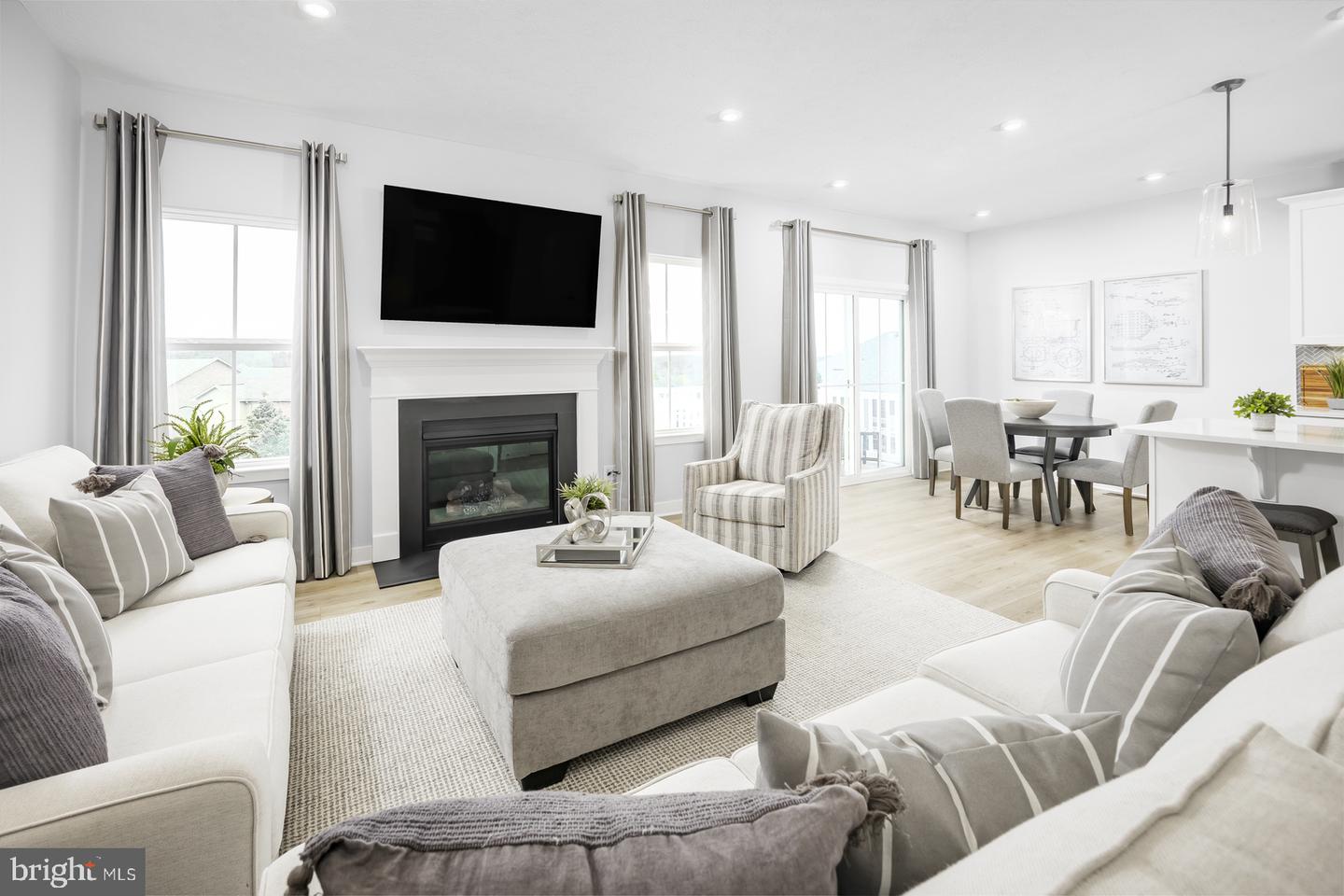 101 Rivoli Ct Property Photo 11