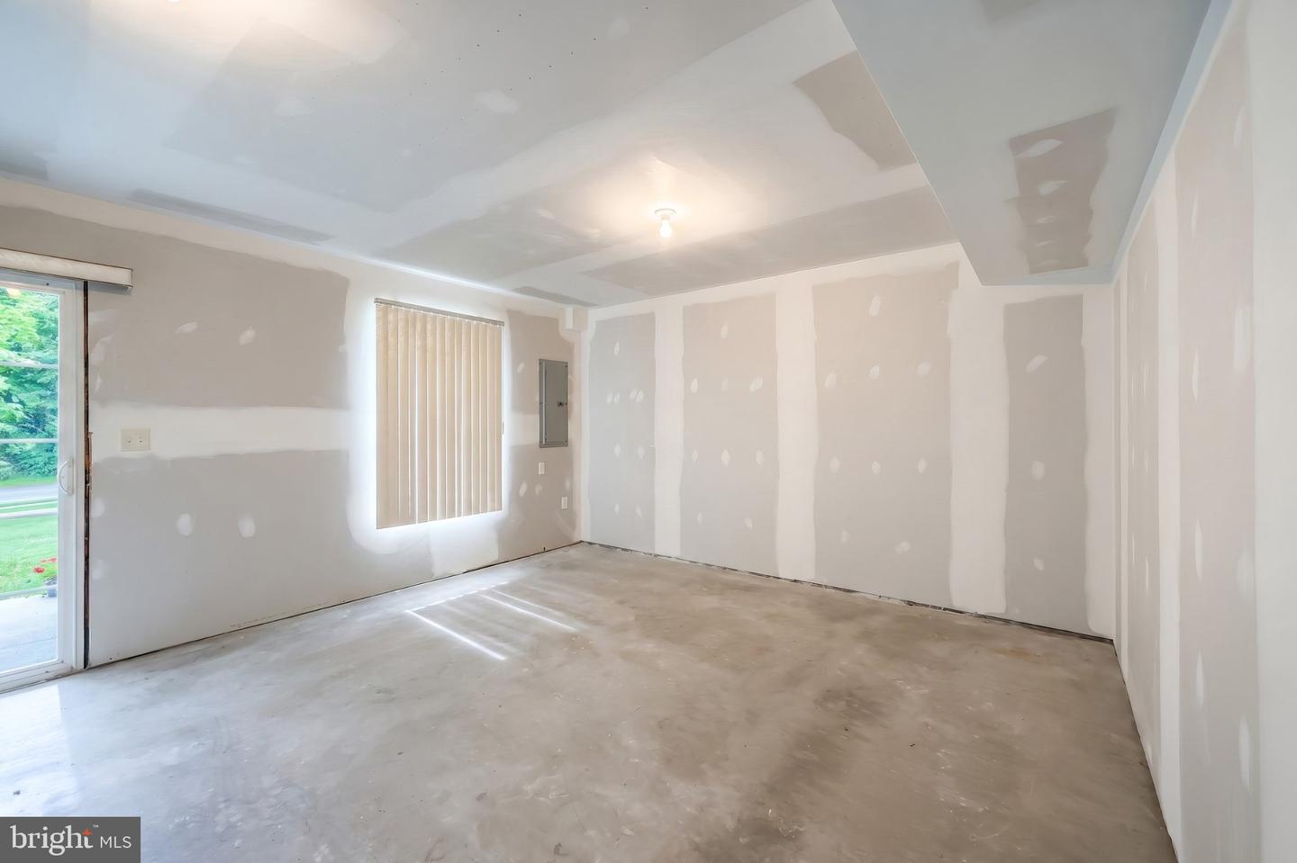 2720 Hunt Club Dr #4 Property Photo 12
