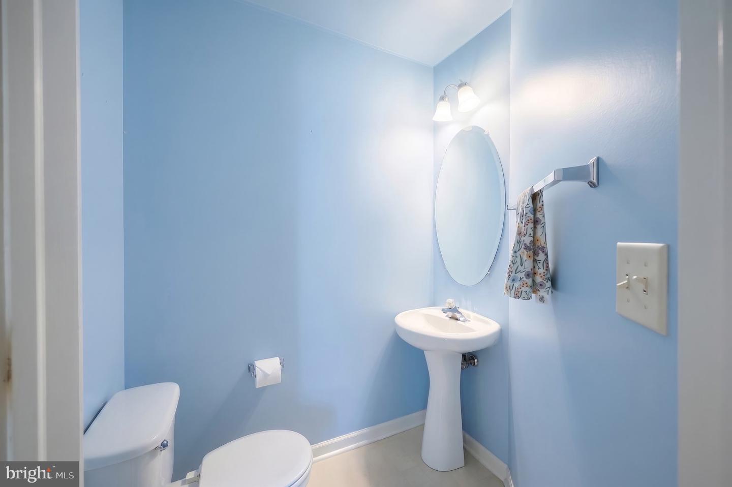 2720 Hunt Club Dr #4 Property Photo 17