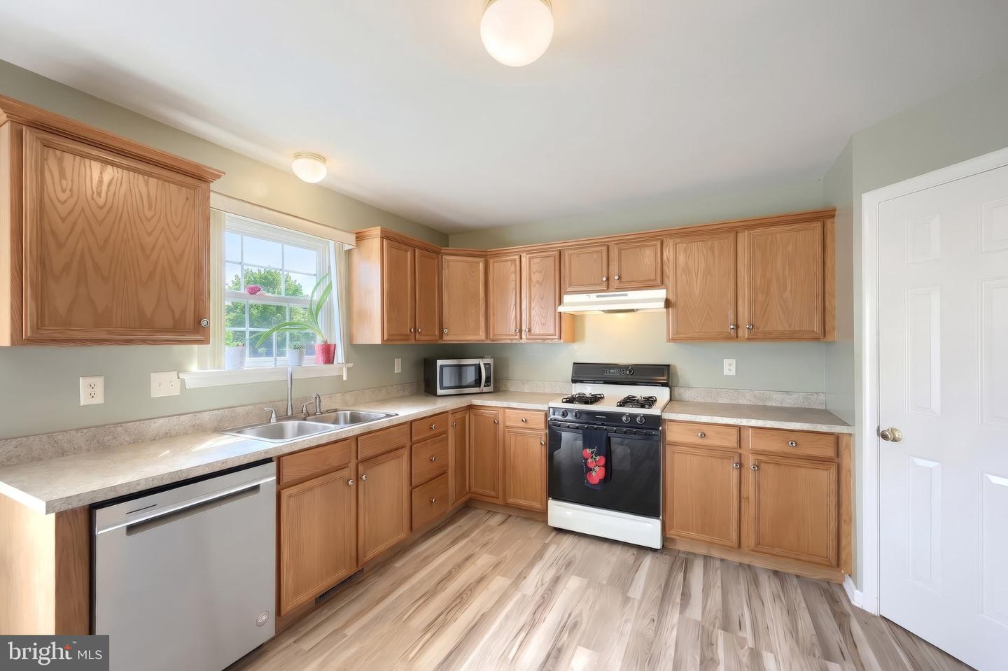 2720 Hunt Club Dr #4 Property Photo 21