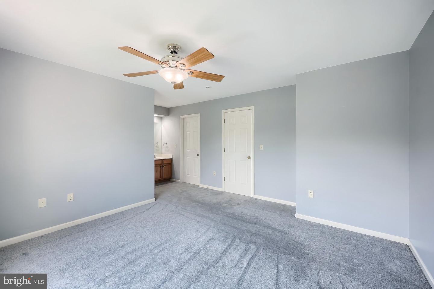 2720 Hunt Club Dr #4 Property Photo 30