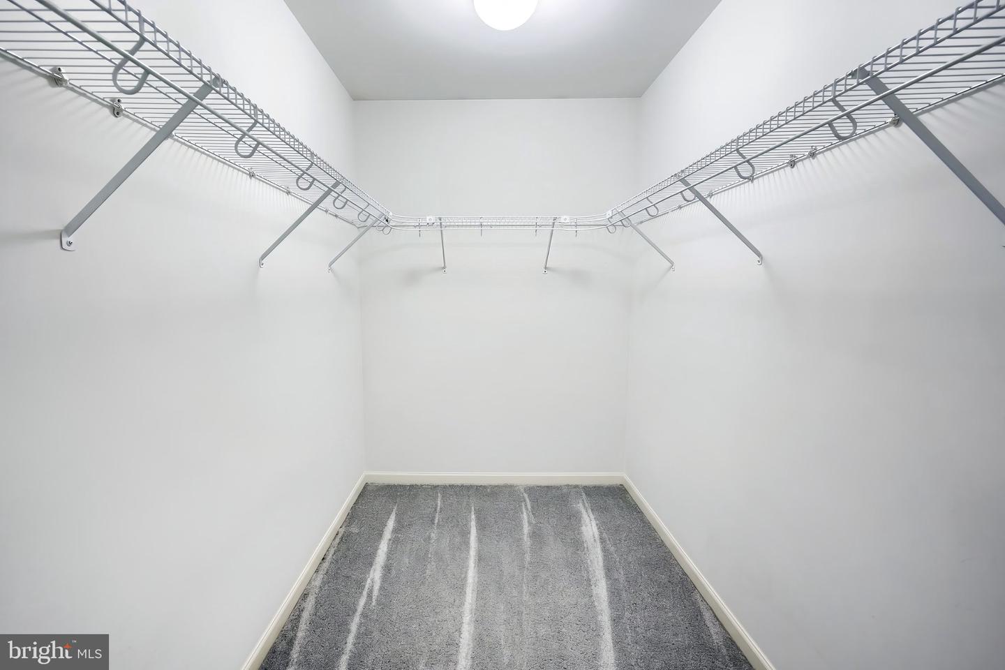 2720 Hunt Club Dr #4 Property Photo 32