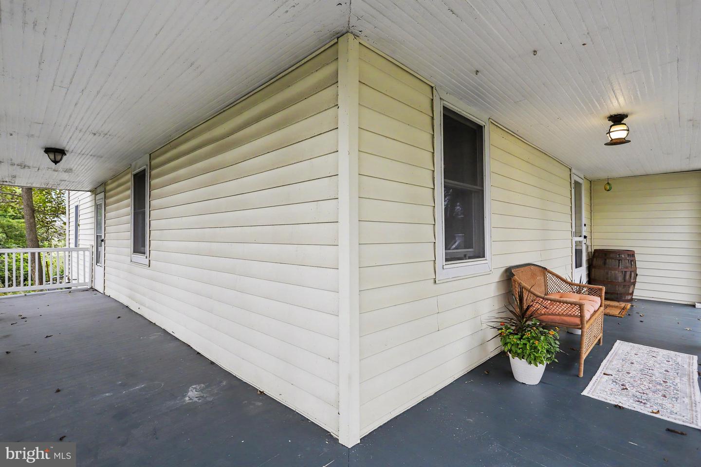 4545 E Prospect Rd Property Photo 4