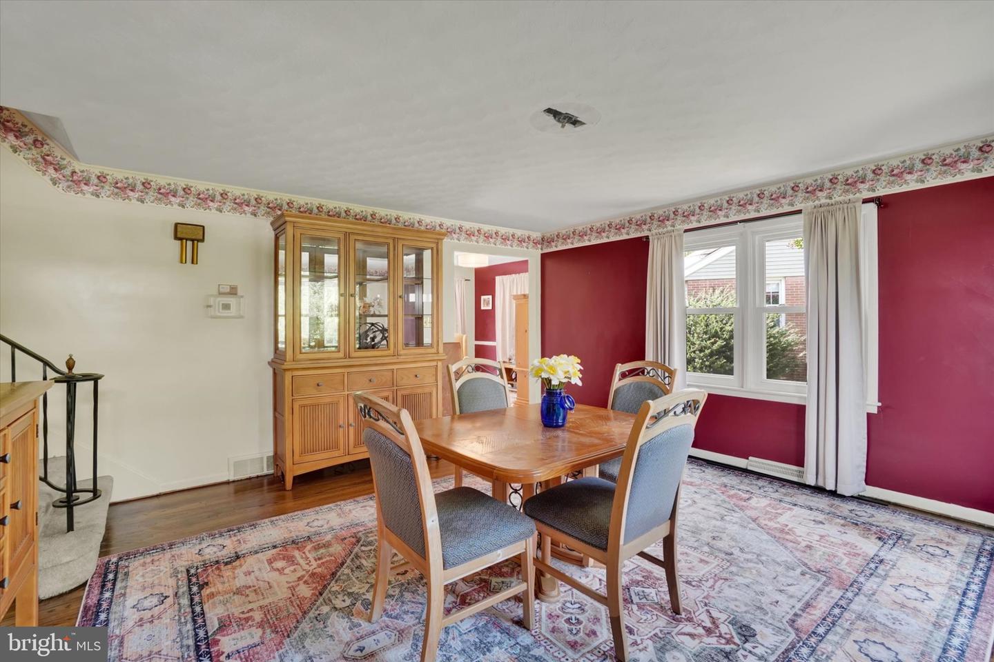 3310 Edenbridge Rd Property Photo 2
