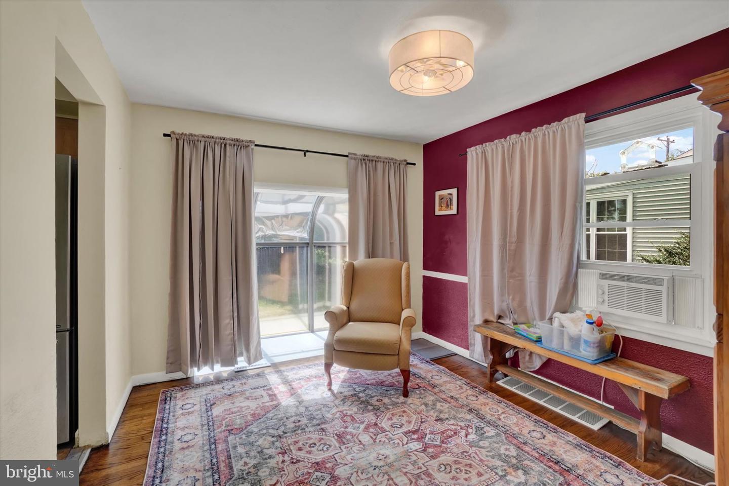 3310 Edenbridge Rd Property Photo 4