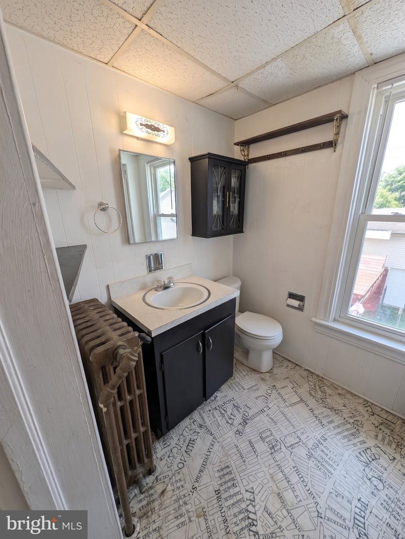 320 Spring Ave Property Photo 13