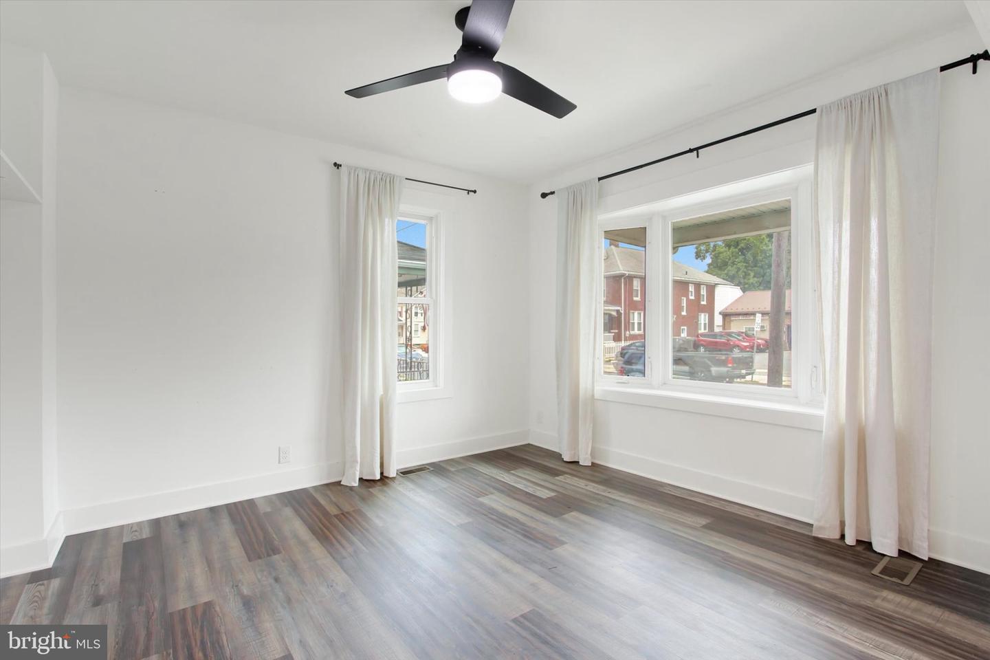 531 Baltimore St Property Photo 5